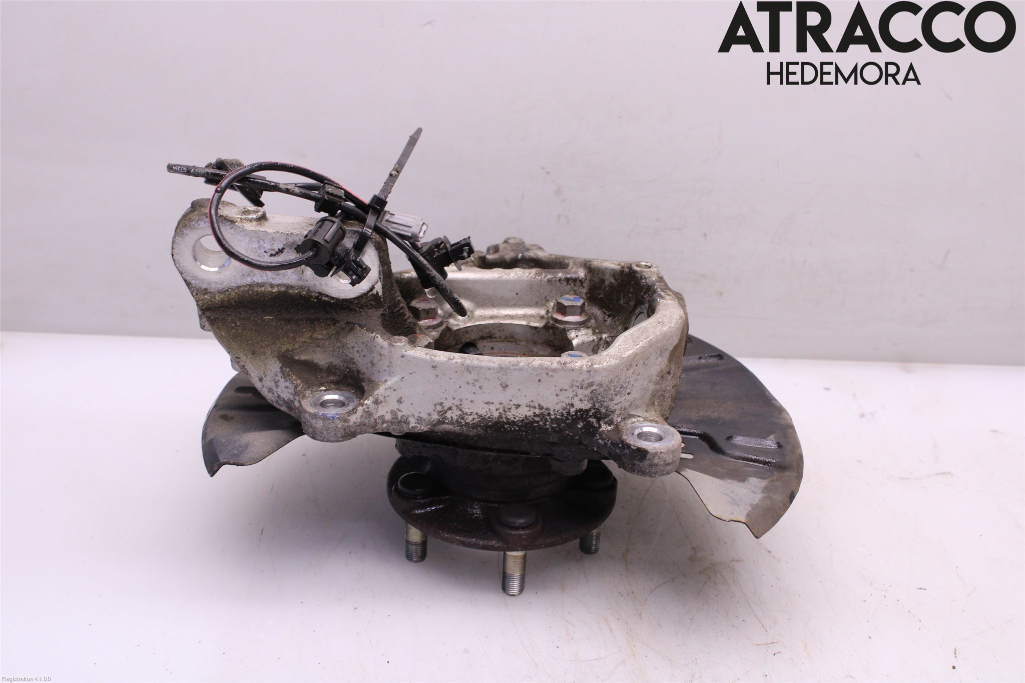Subaru IMPREZA V 18- Spindel Vf