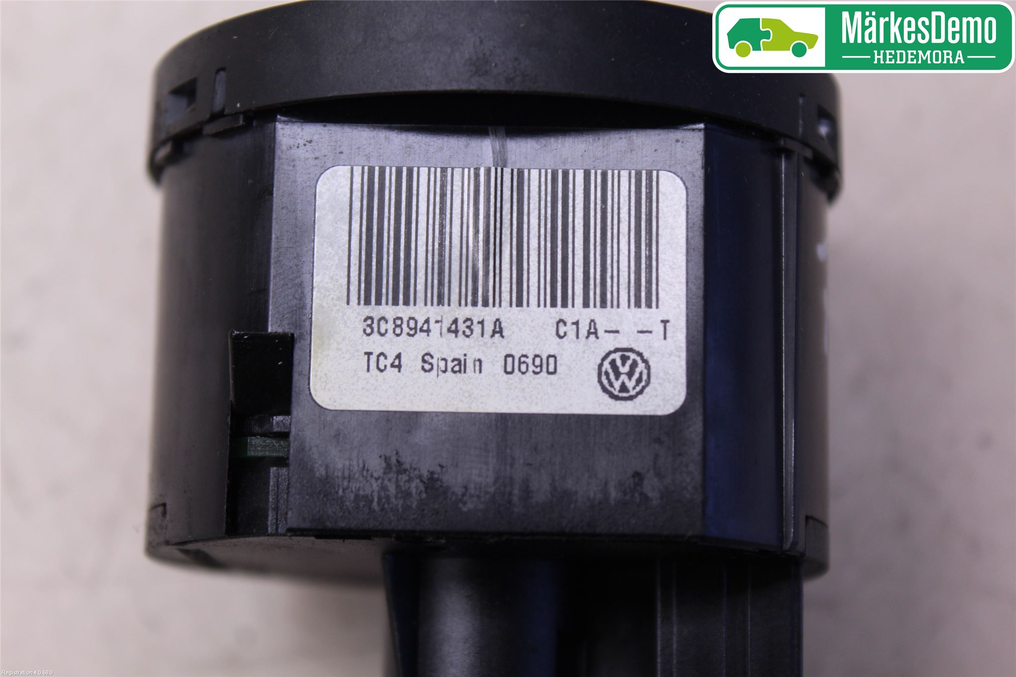 Volkswagen VW TRANSP/CARAVELLE (T5) 04-15 Bryter Hovedlys