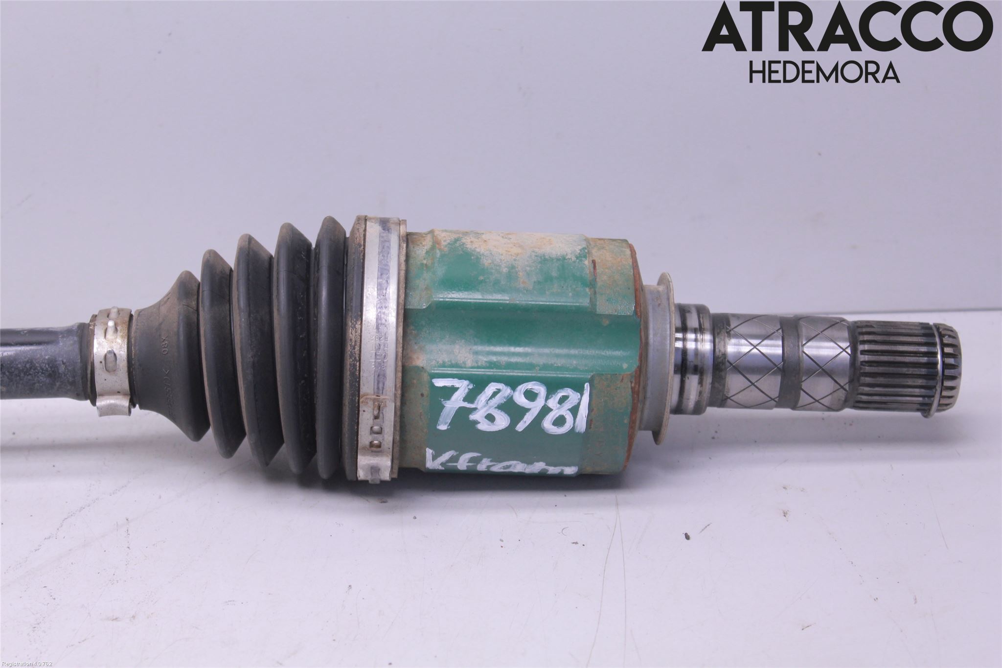 Subaru OUTBACK 10-15 Drivaksel Foran Kompl Venstre