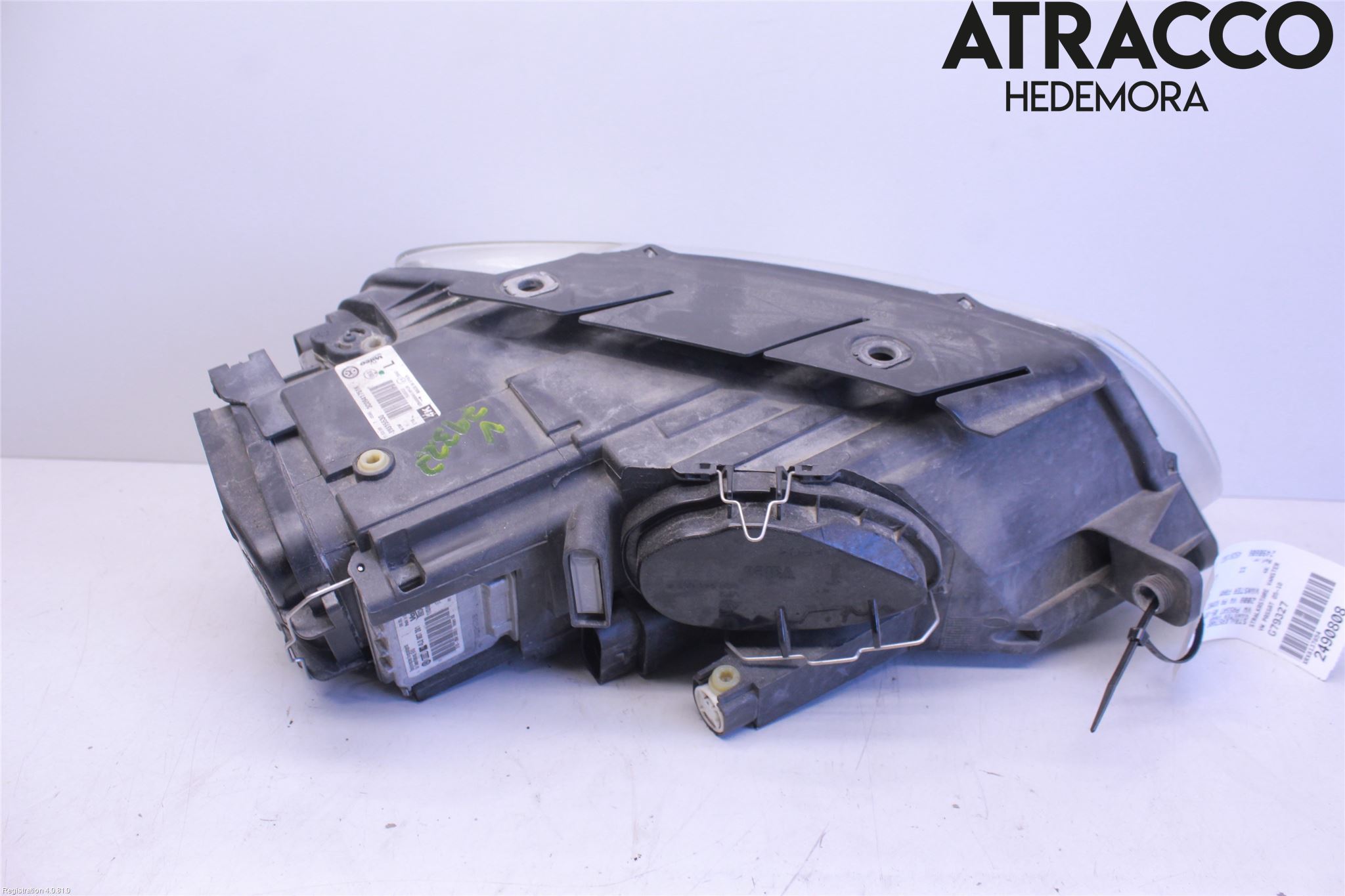 Volkswagen VW PASSAT 05-11 Frontlykt Venstre