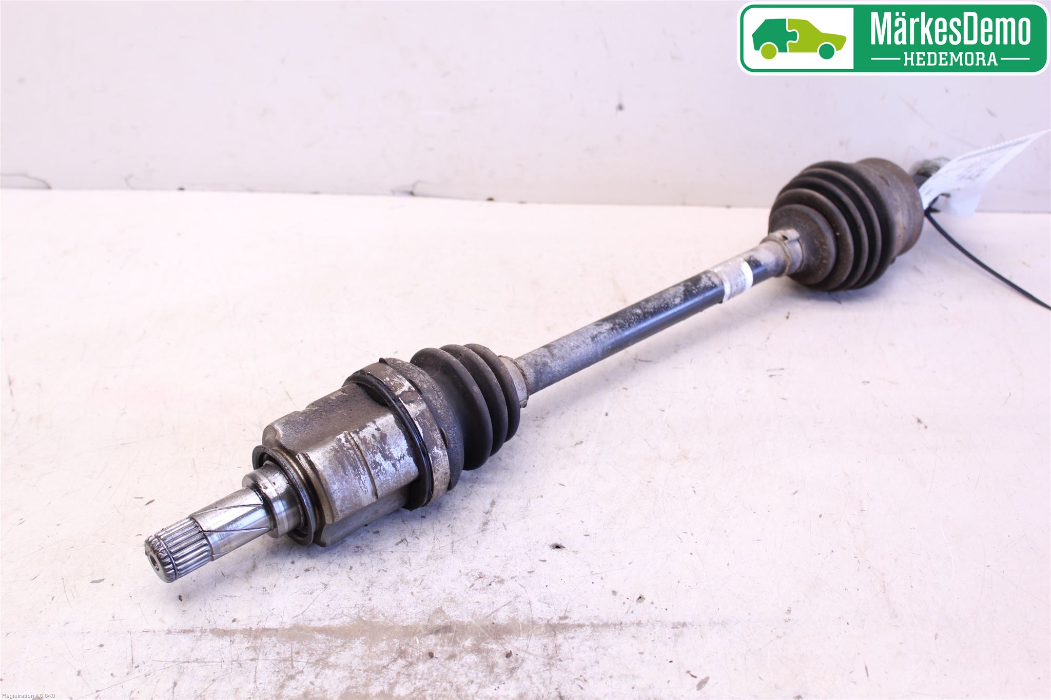 Opel CORSA D 07-14 Drivaksel Foran Kompl Venstre