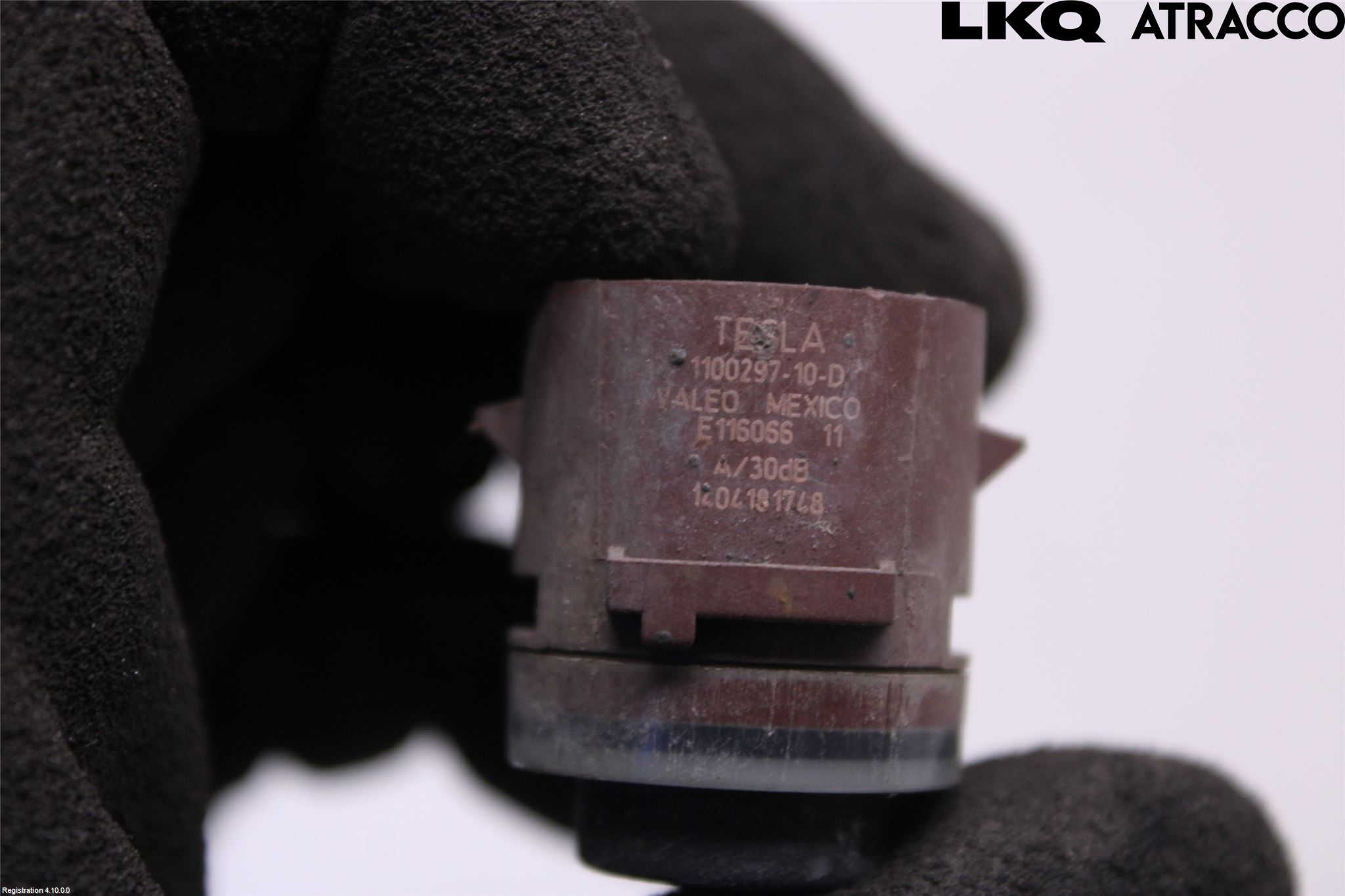 Tesla MODEL X 16- Sensor Parkering Front