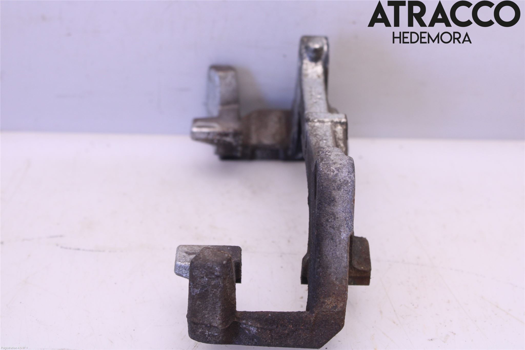 Toyota YARIS XP21 20- Bremsecaliper Feste Holder