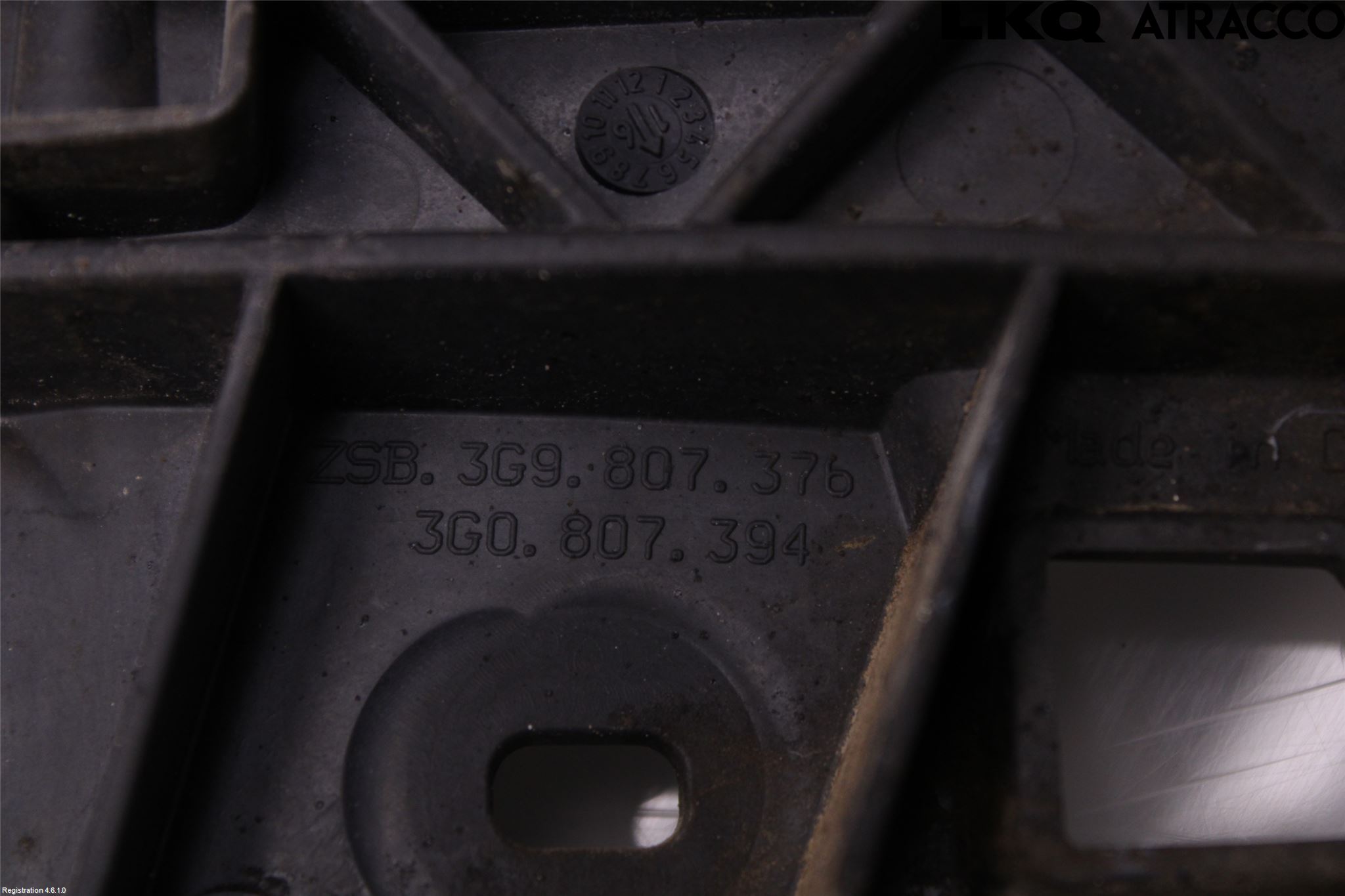 Volkswagen VW PASSAT 15-19 Støtfangerfeste Bak Høyre
