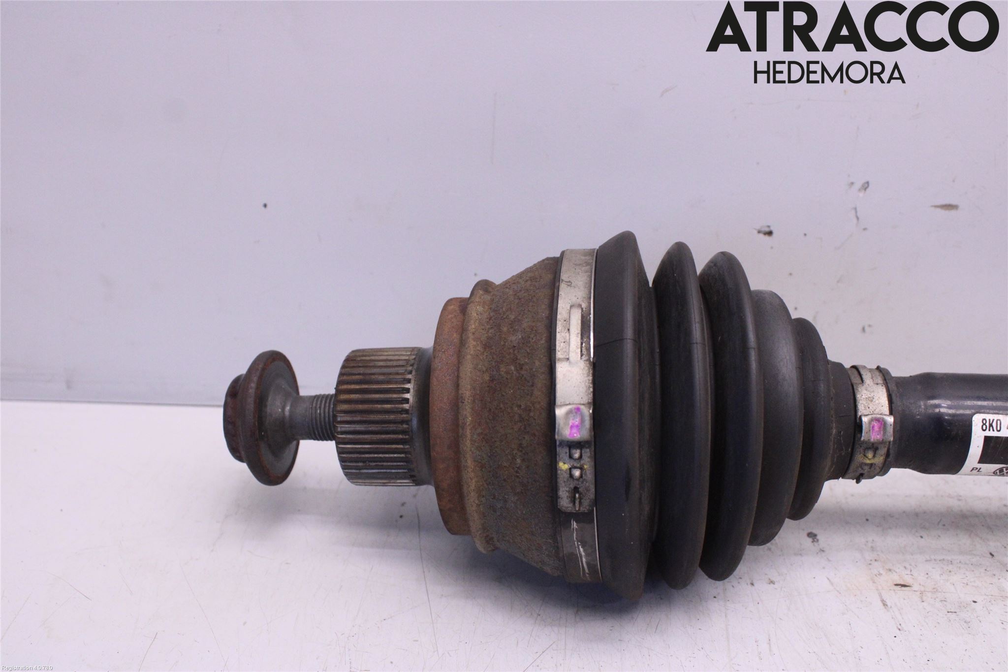 Audi A4/S4 08-11 Drivaksel Foran Kompl Venstre