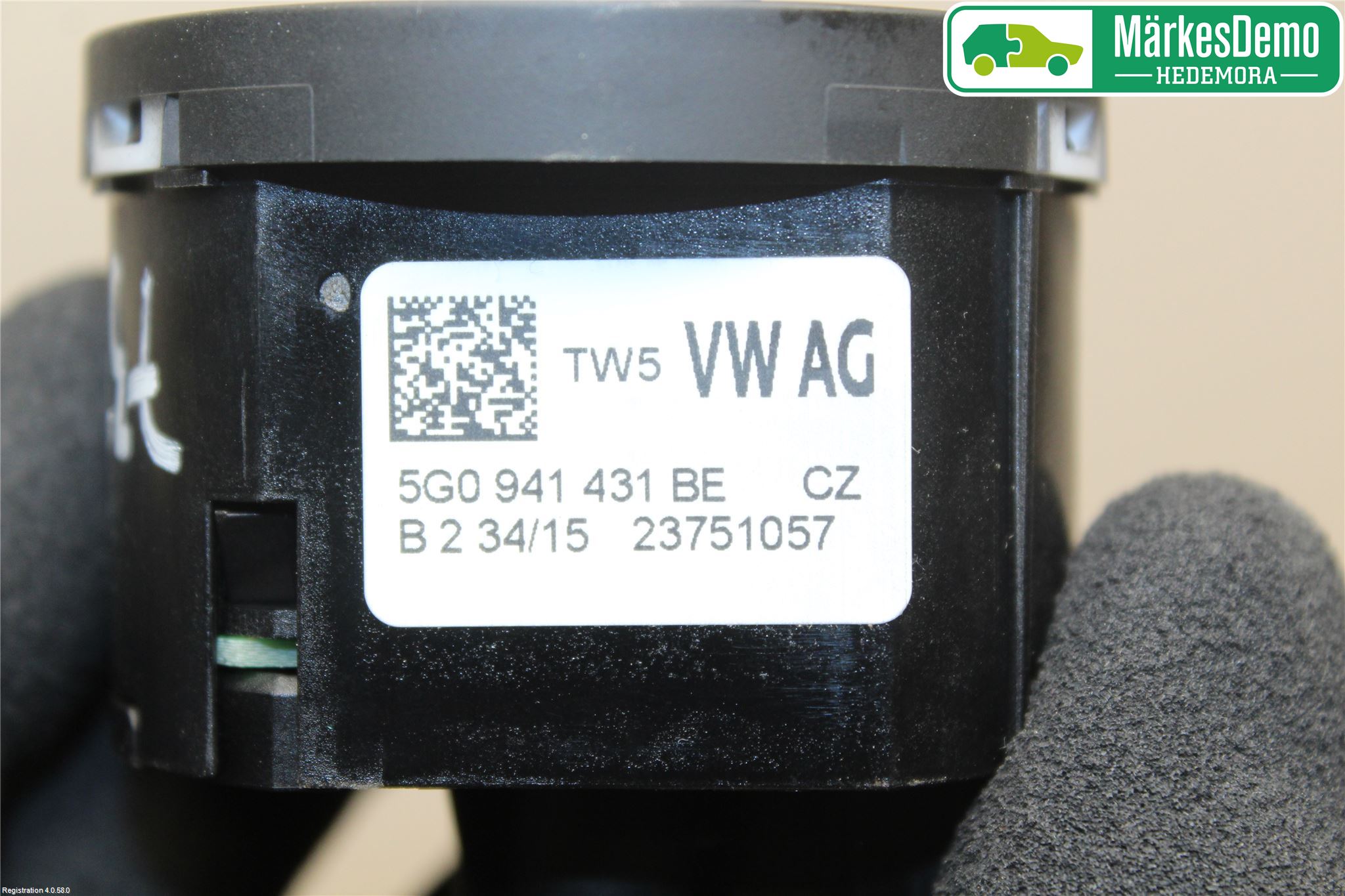 Volkswagen VW GOLF SPORTSVAN 15-20 Bryter Hovedlys