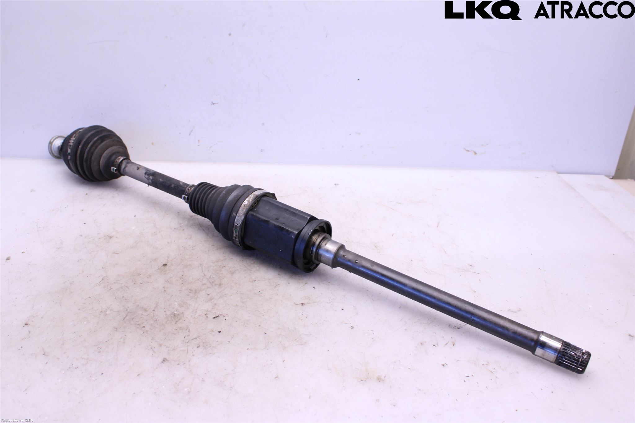 BMW 5 G30/G31/F90 17-23 Drivaksel Foran Kompl Høyre
