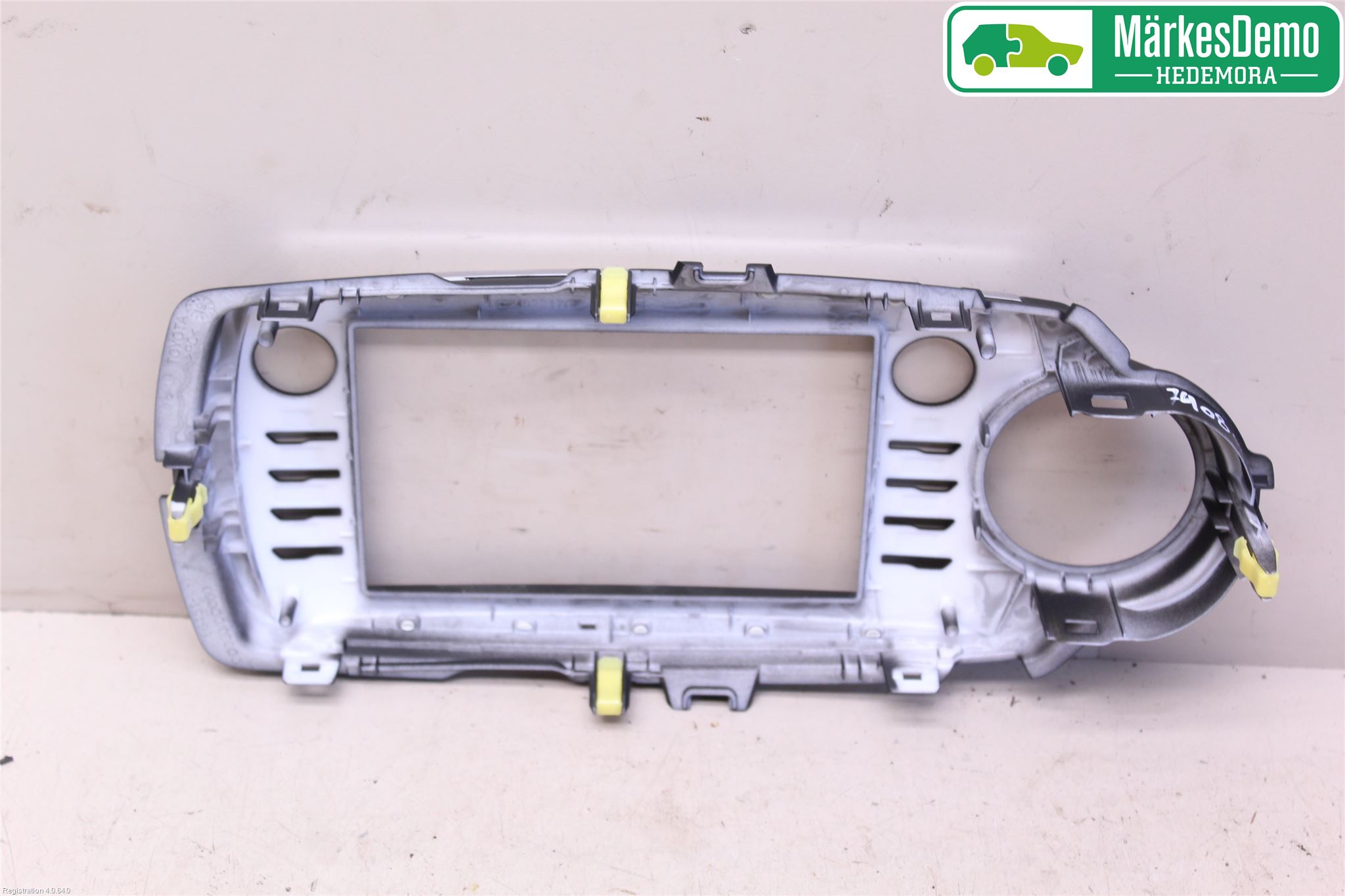 Toyota YARIS XP130 15-20 Innr Radio Ramme