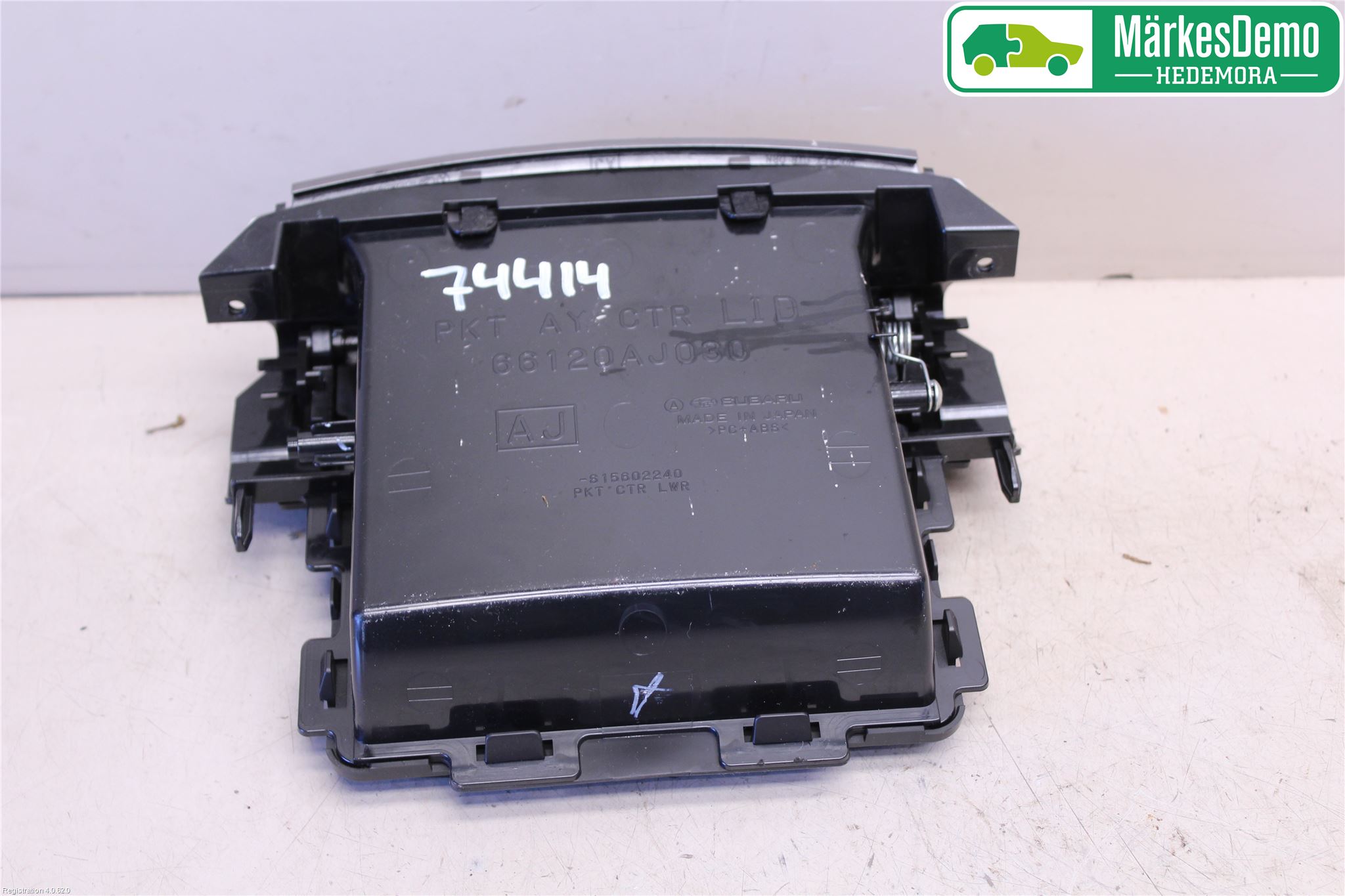 Subaru LEGACY 10-14 Innr Oppbevaringsrom