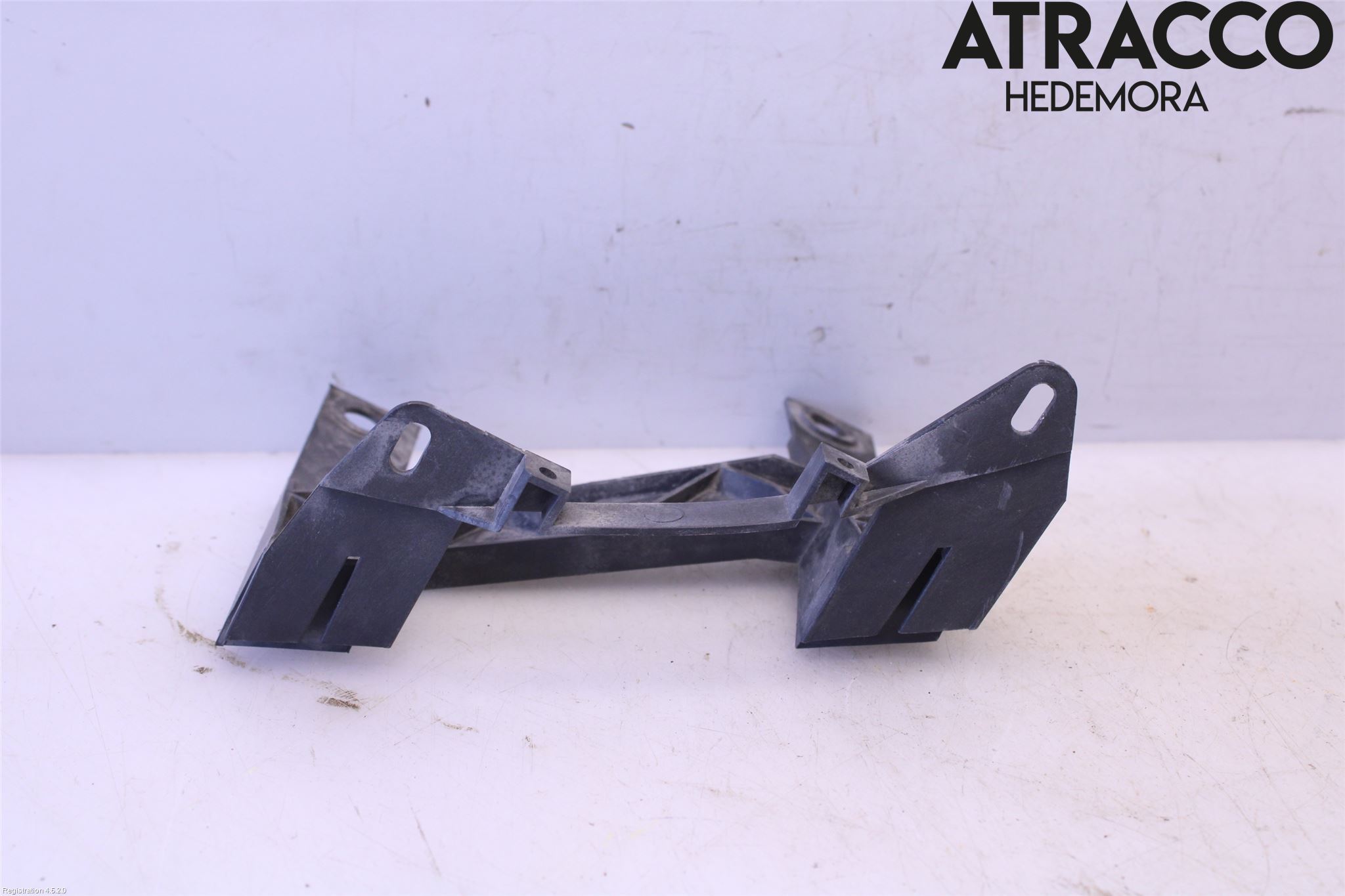 Volkswagen VW TRANSP/CARAVELLE (T5) 04-15 Frontlykt Holder-Feste