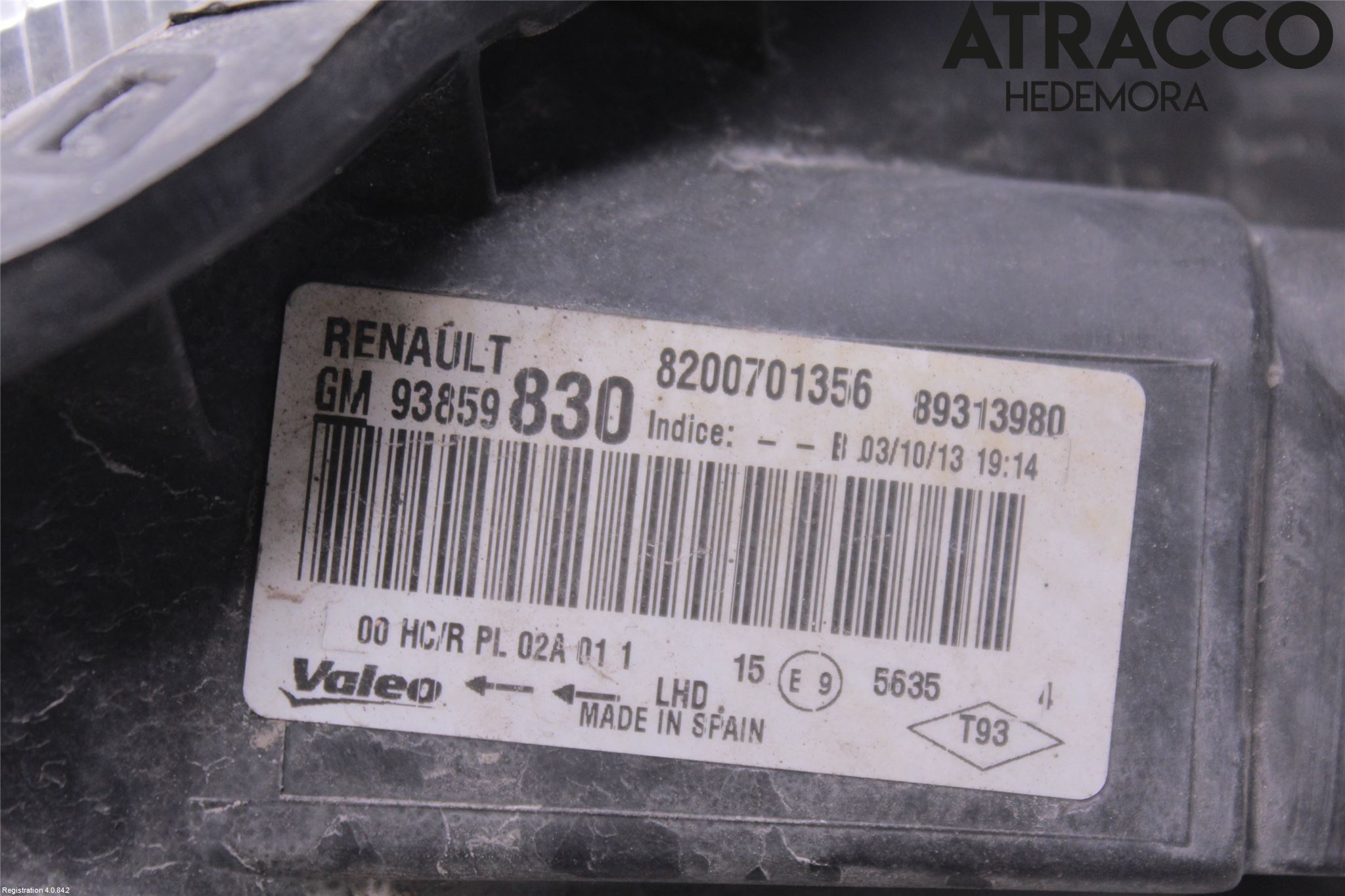Renault TRAFIC   02-14 Frontlykt Høyre