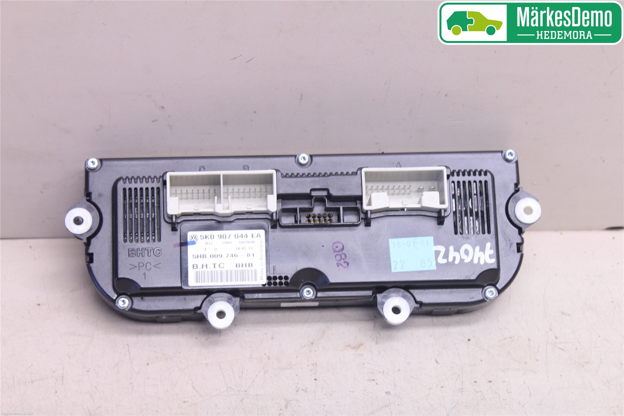 Volkswagen VW GOLF VI 09-13 Varme Ac Betjening-Display