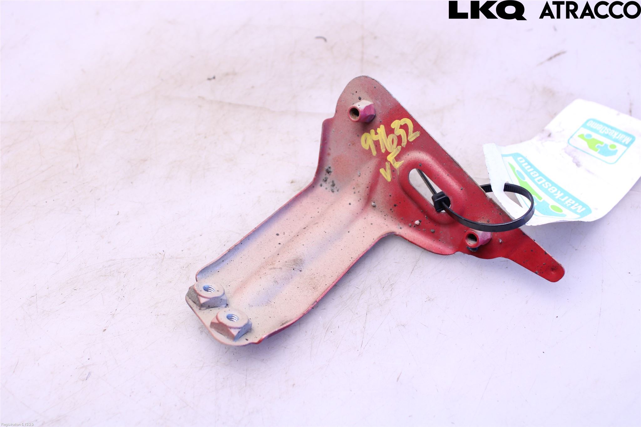 Volkswagen VW GOLF / E-GOLF VII 13-20 Frontskjermfeste Venstre