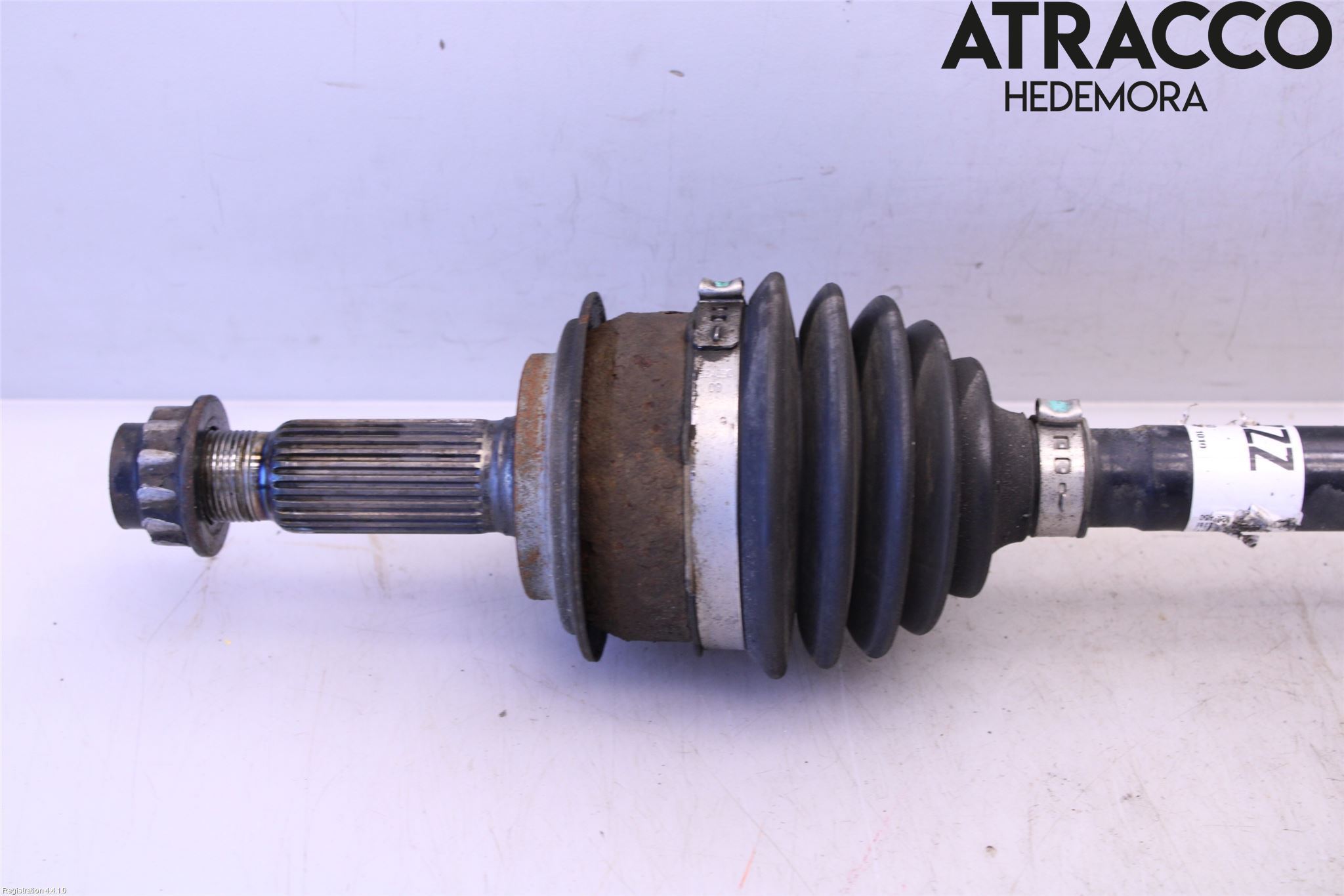 Toyota YARIS XP130 15-20 Drivaksel Foran Kompl Venstre