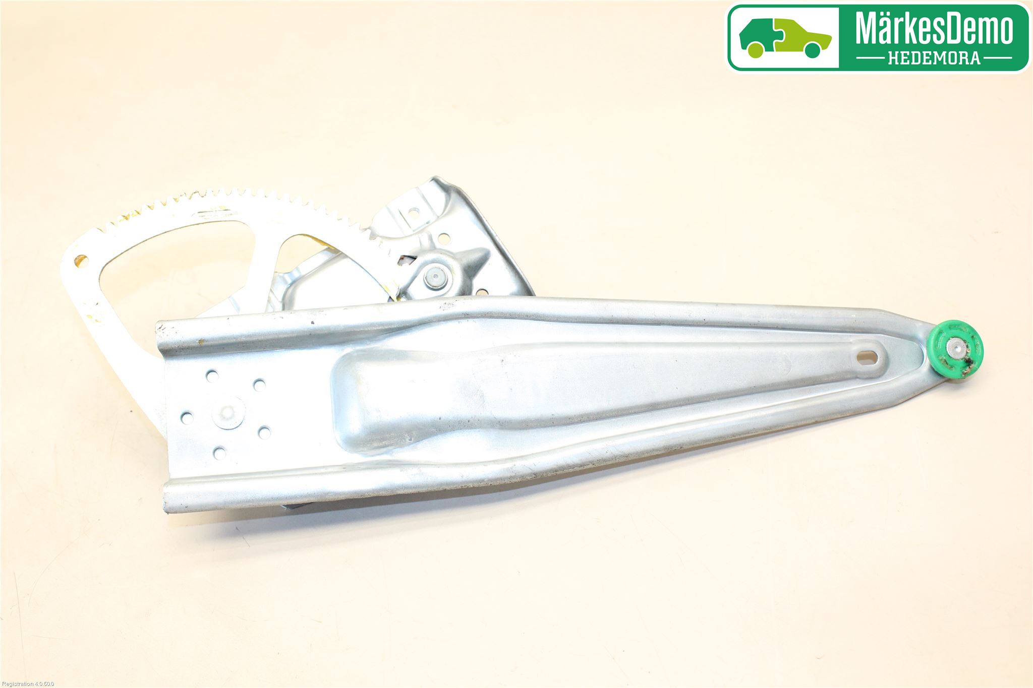 Toyota YARIS XP130 15-20 Vindusheis