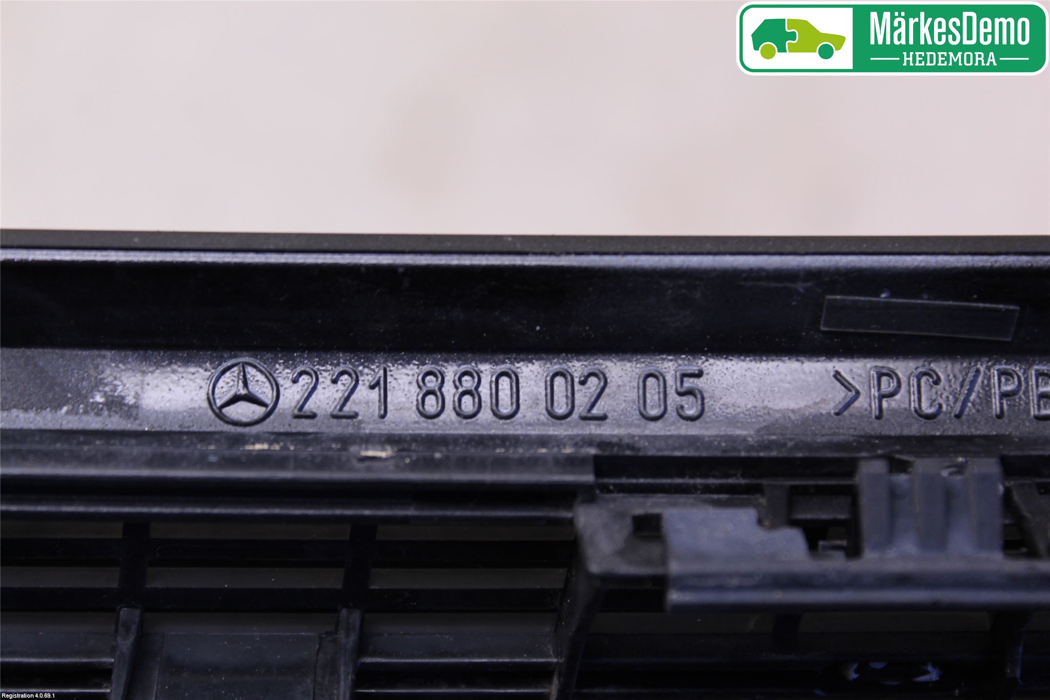 Mercedes-Benz MB S-KLASS (W221) 05-13 Panser Luftinntak Oppå