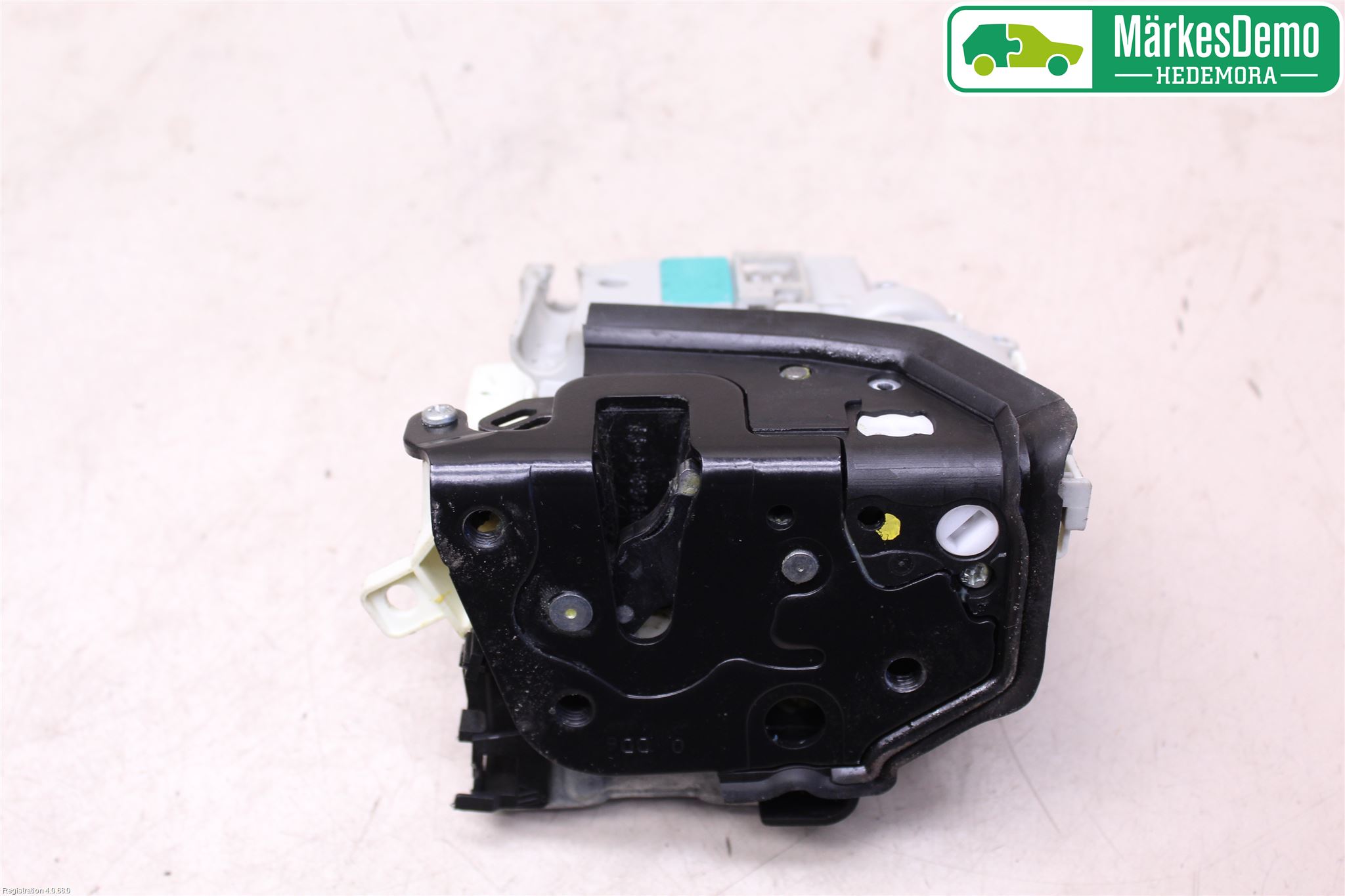 Audi A4/S4 B9 16-19 Dørlås - Låsekasse