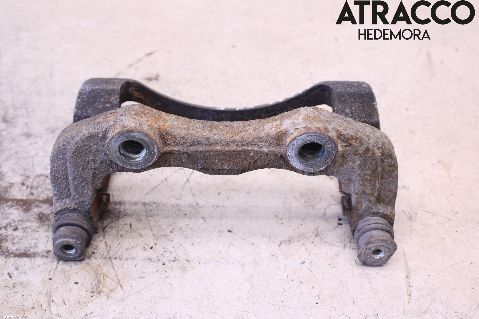 Nissan X-TRAIL     01-07 Bremsecaliper Feste Holder