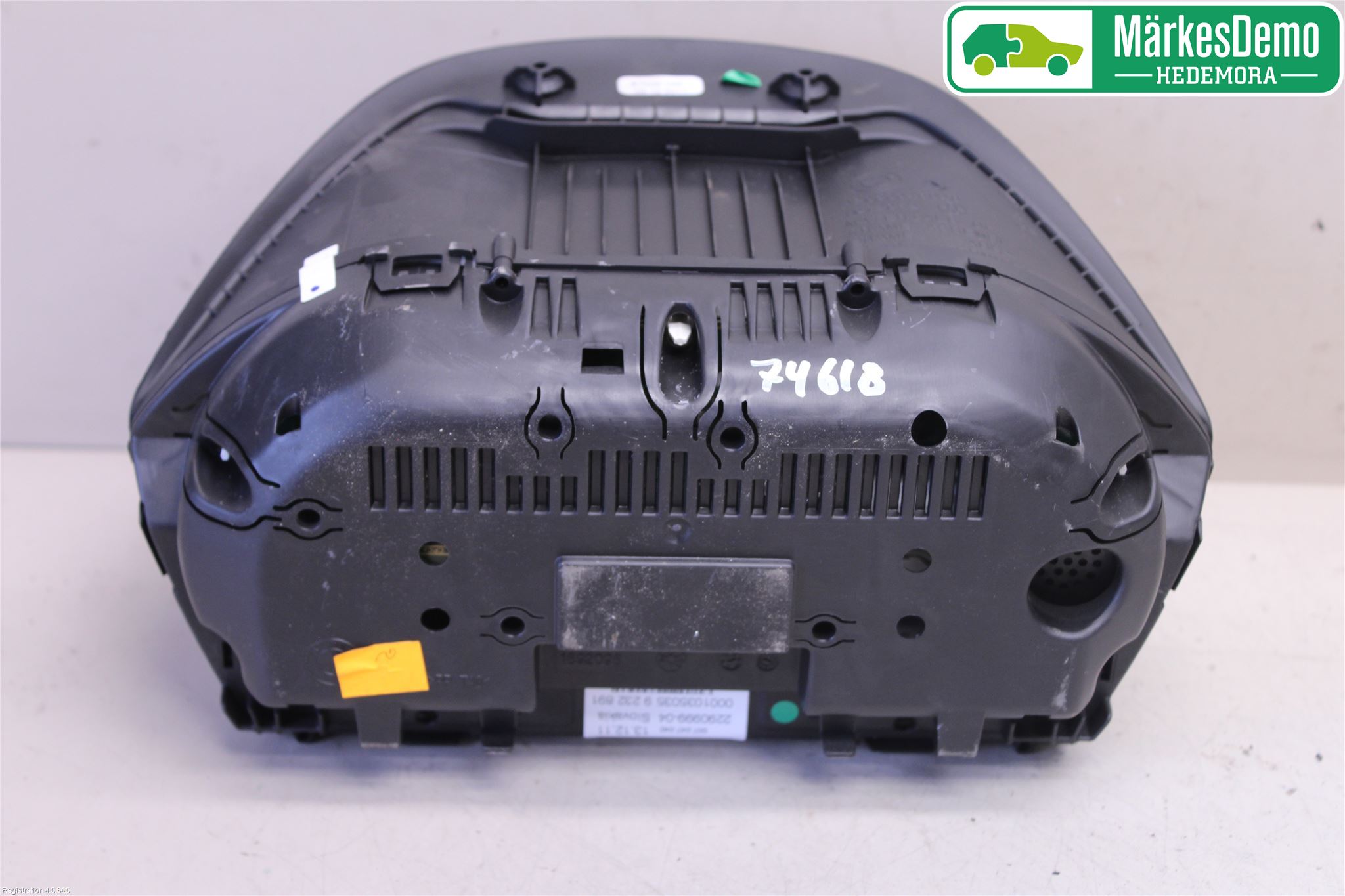 BMW 1 F20/F21 11-19 Instr Kombinert