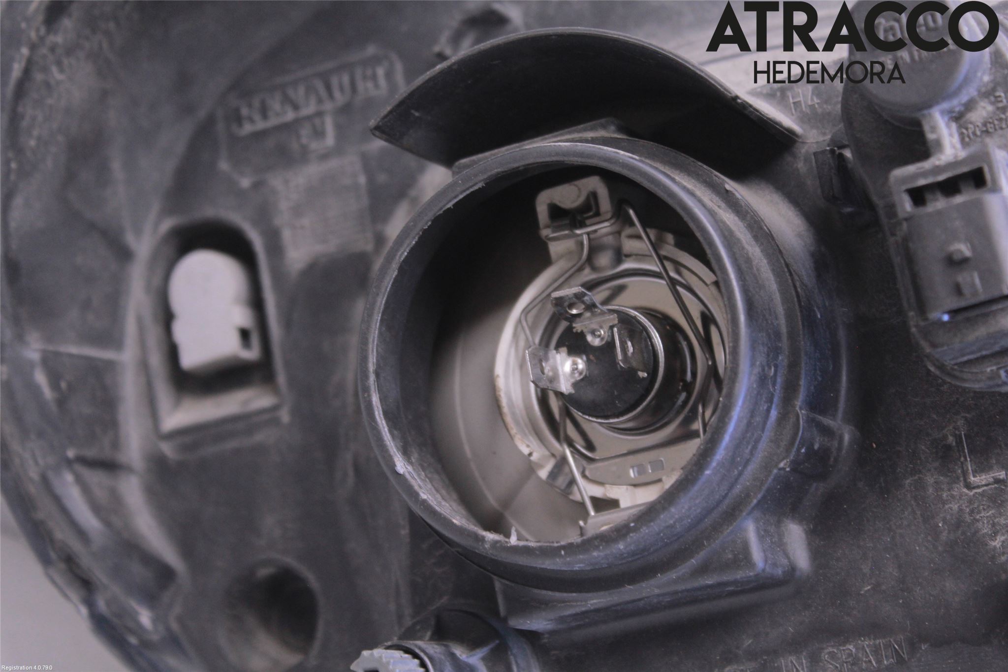 Opel VIVARO 01-14 Frontlykt Venstre