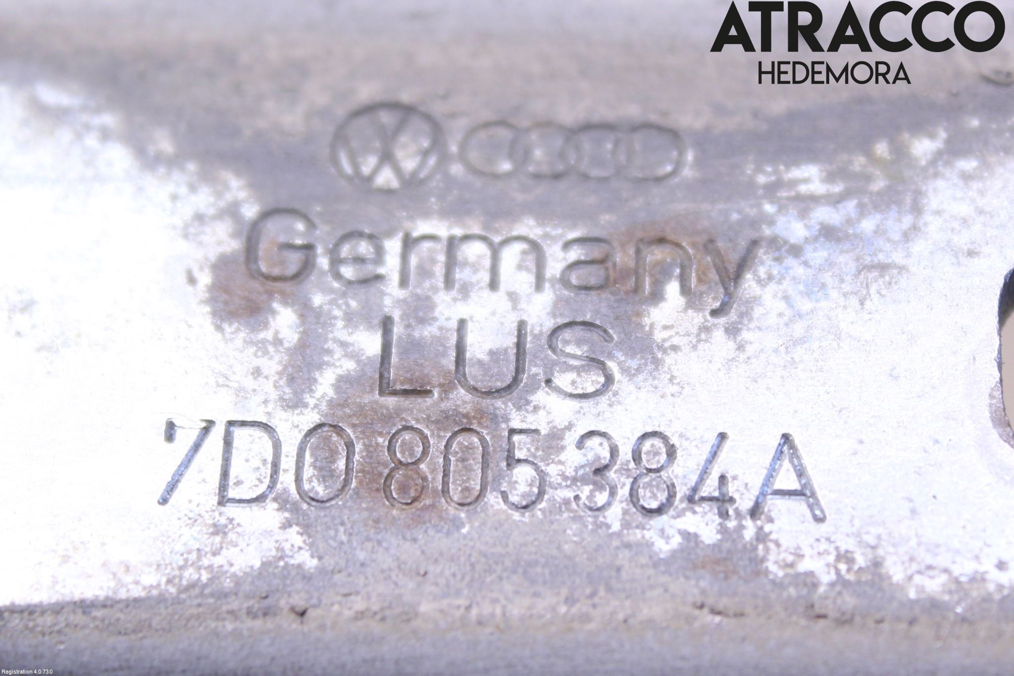 Volkswagen VW TRANSP/CARAVELLE (T4) 91-03 Panser Hengsel - Hengsler