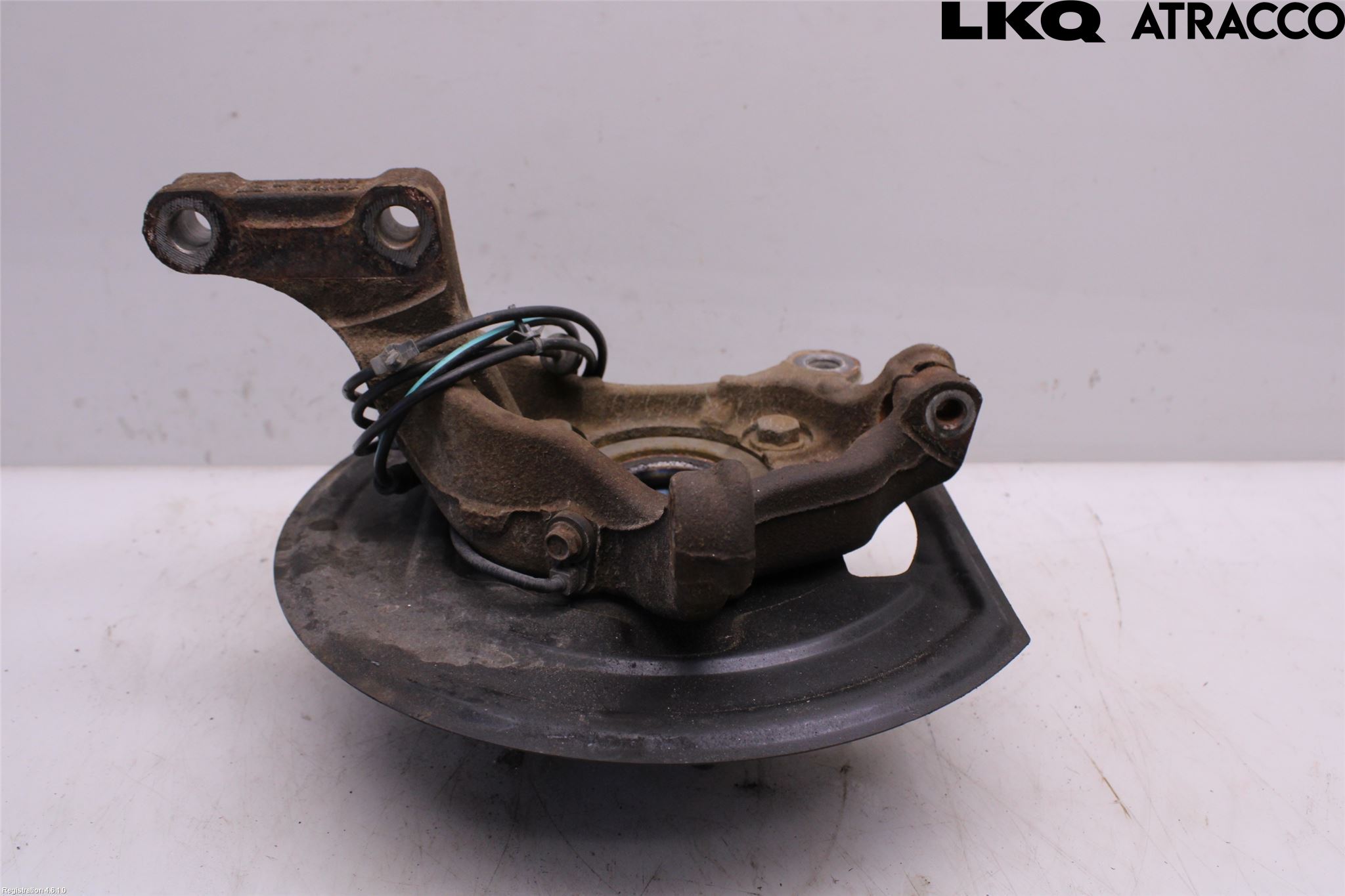 Nissan JUKE 14-19 Spindel Vf