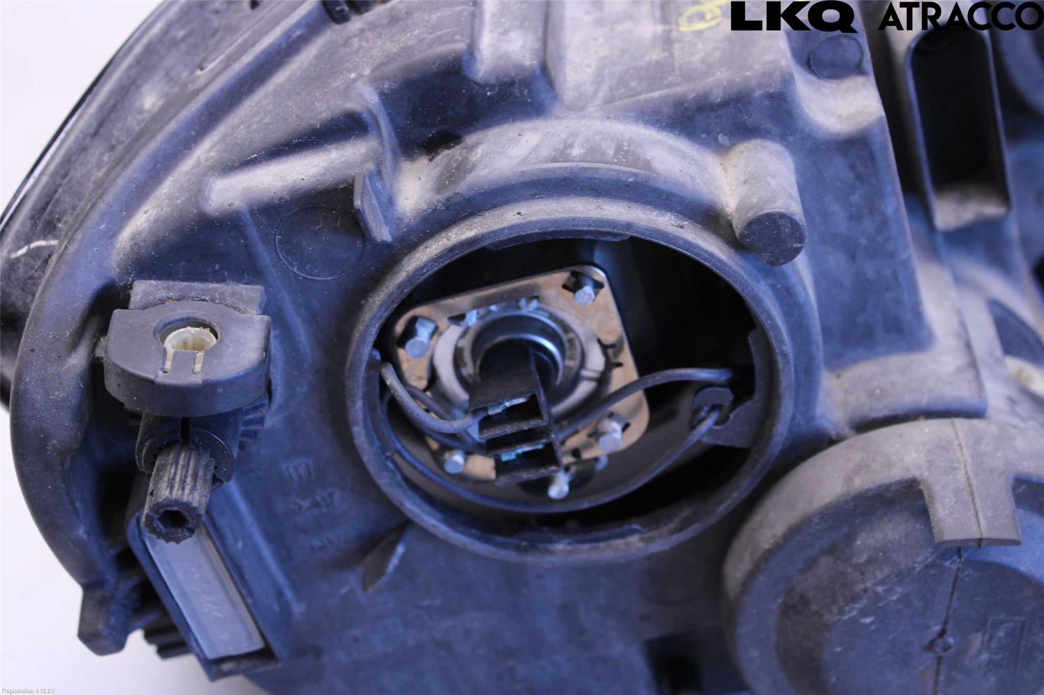 Volkswagen VW PASSAT 11-14 Frontlykt Venstre