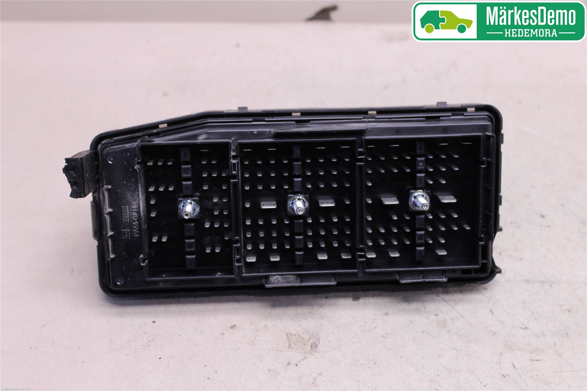 Chevrolet CAPTIVA Sikringsboks - Elsentral