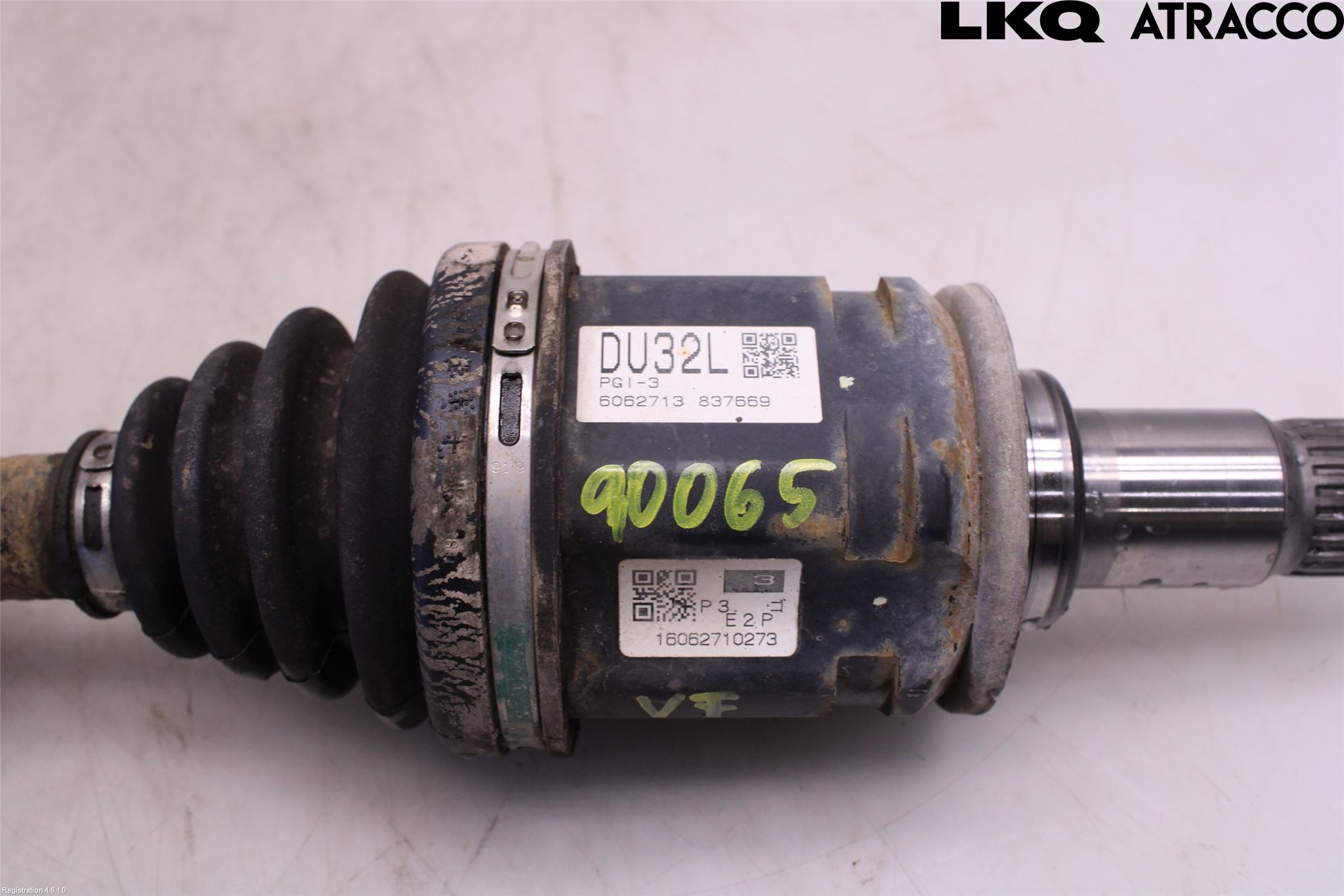Toyota RAV4 13-18 Drivaksel Foran Kompl Venstre