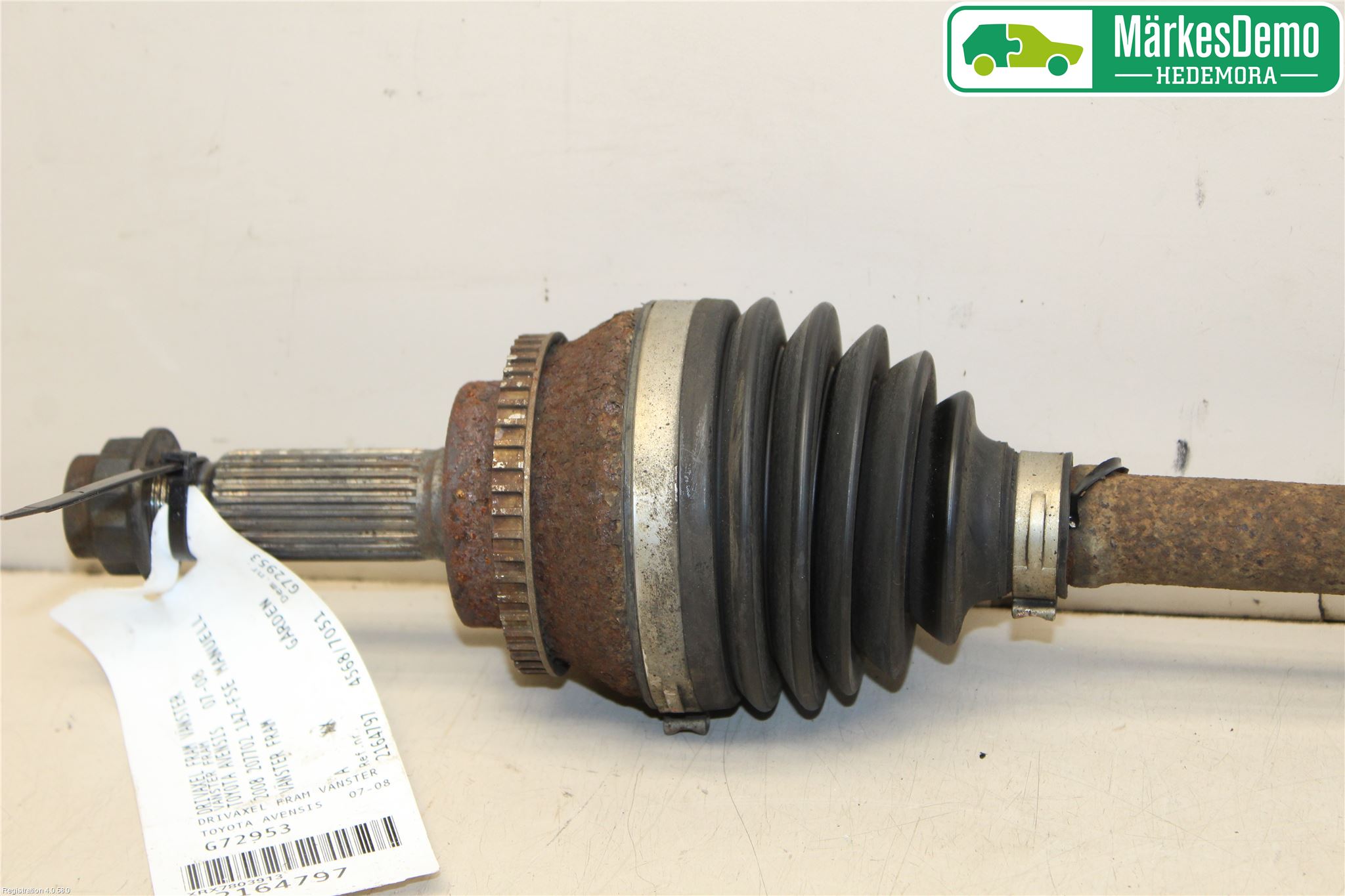 Toyota AVENSIS 07-08 Drivaksel Foran Kompl Venstre