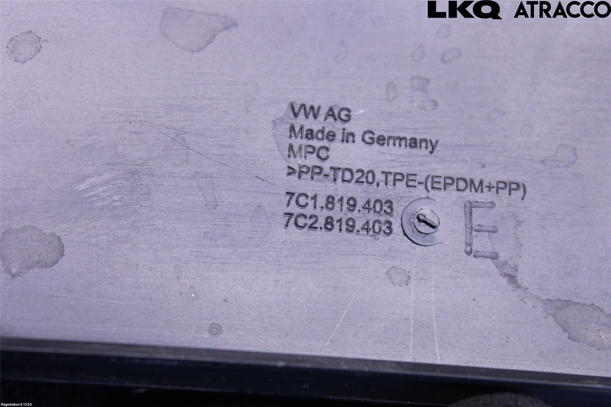 Volkswagen VW CRAFTER II / E-CRAFTER 17- Visker Deksel-Grill-Under Frr