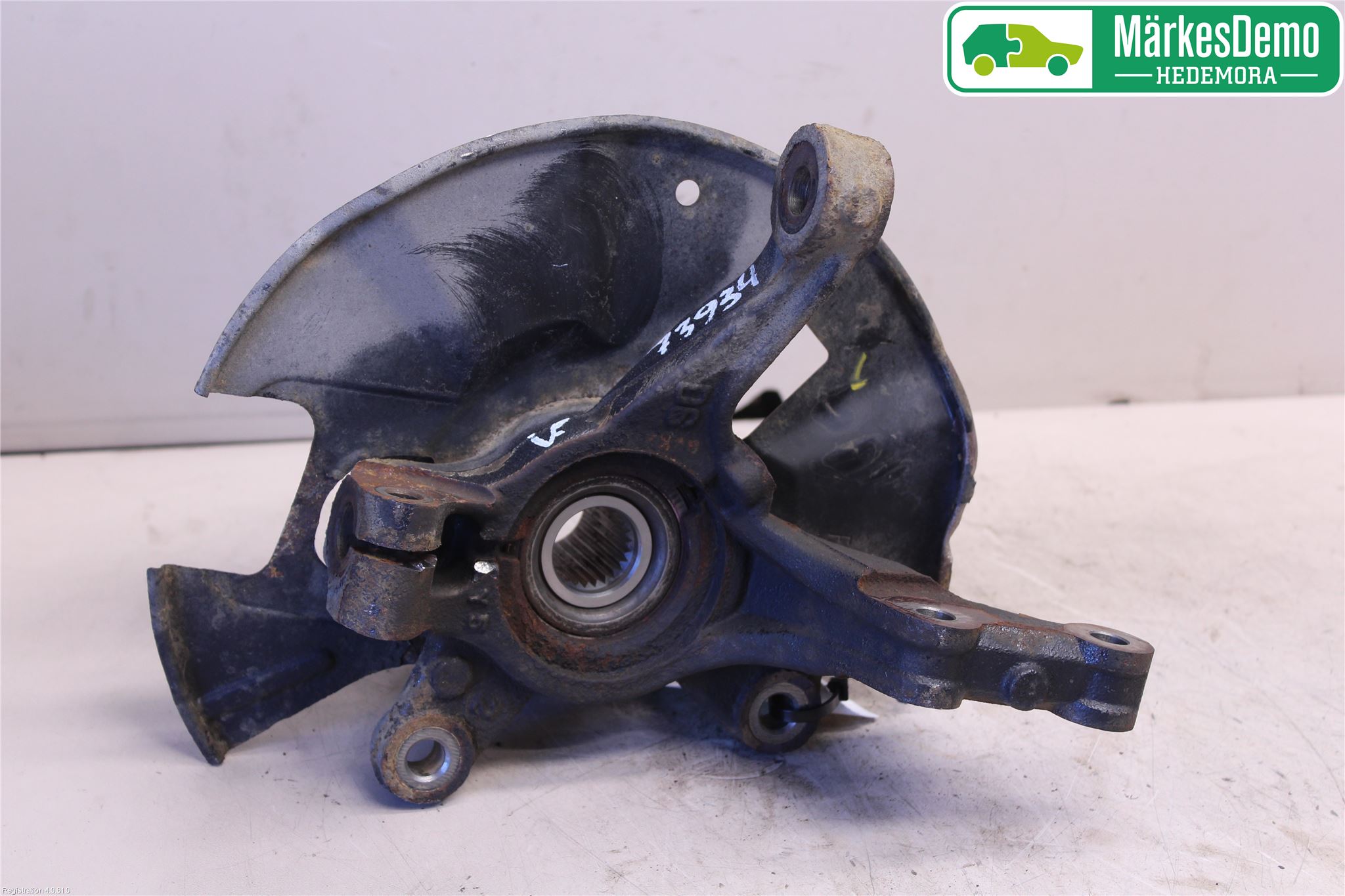 Mazda 2 (DE) 08-15 Spindel Vf