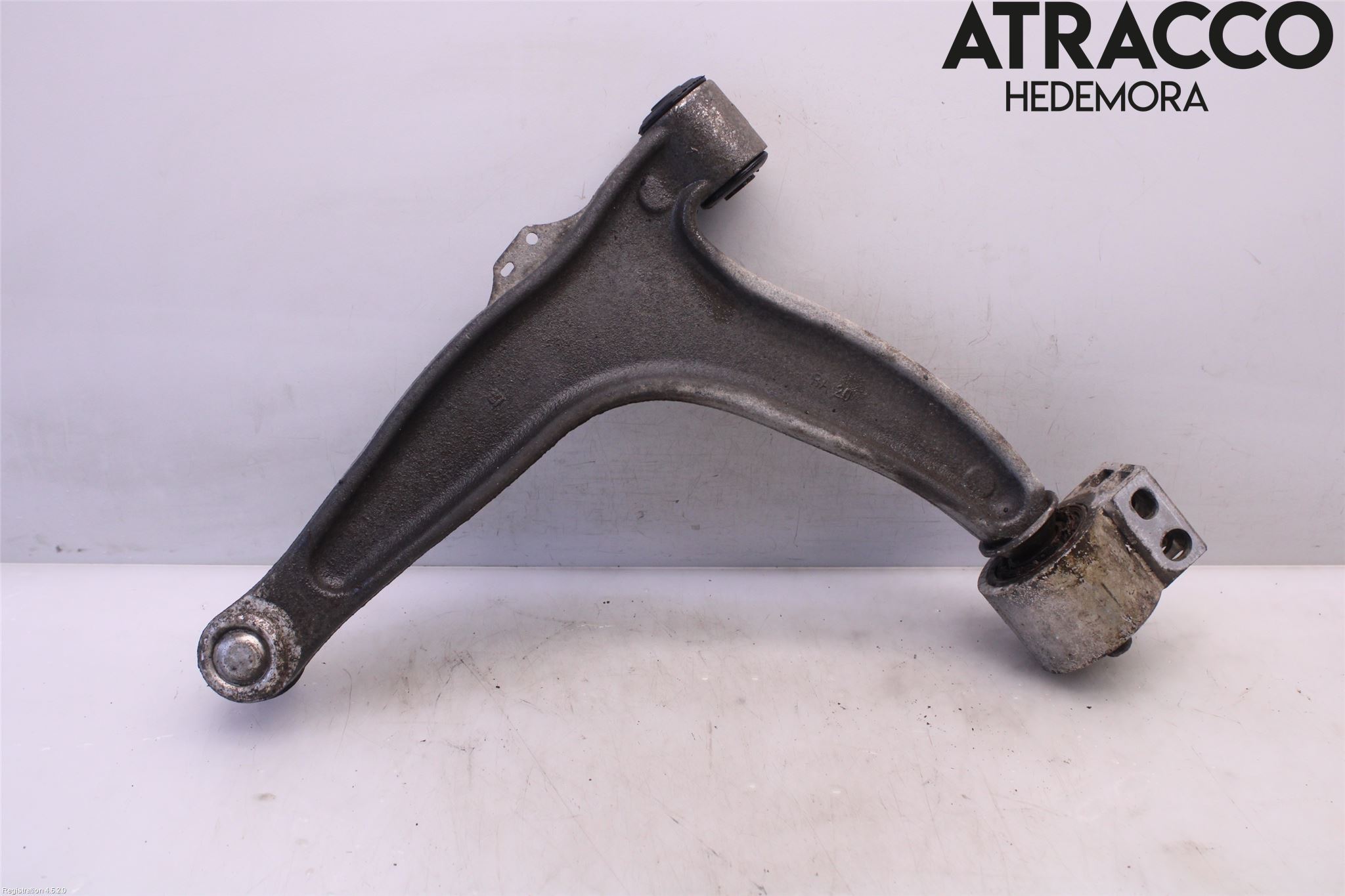 Opel VECTRA C 06-08 Bærearm Foran Høyre Nedre