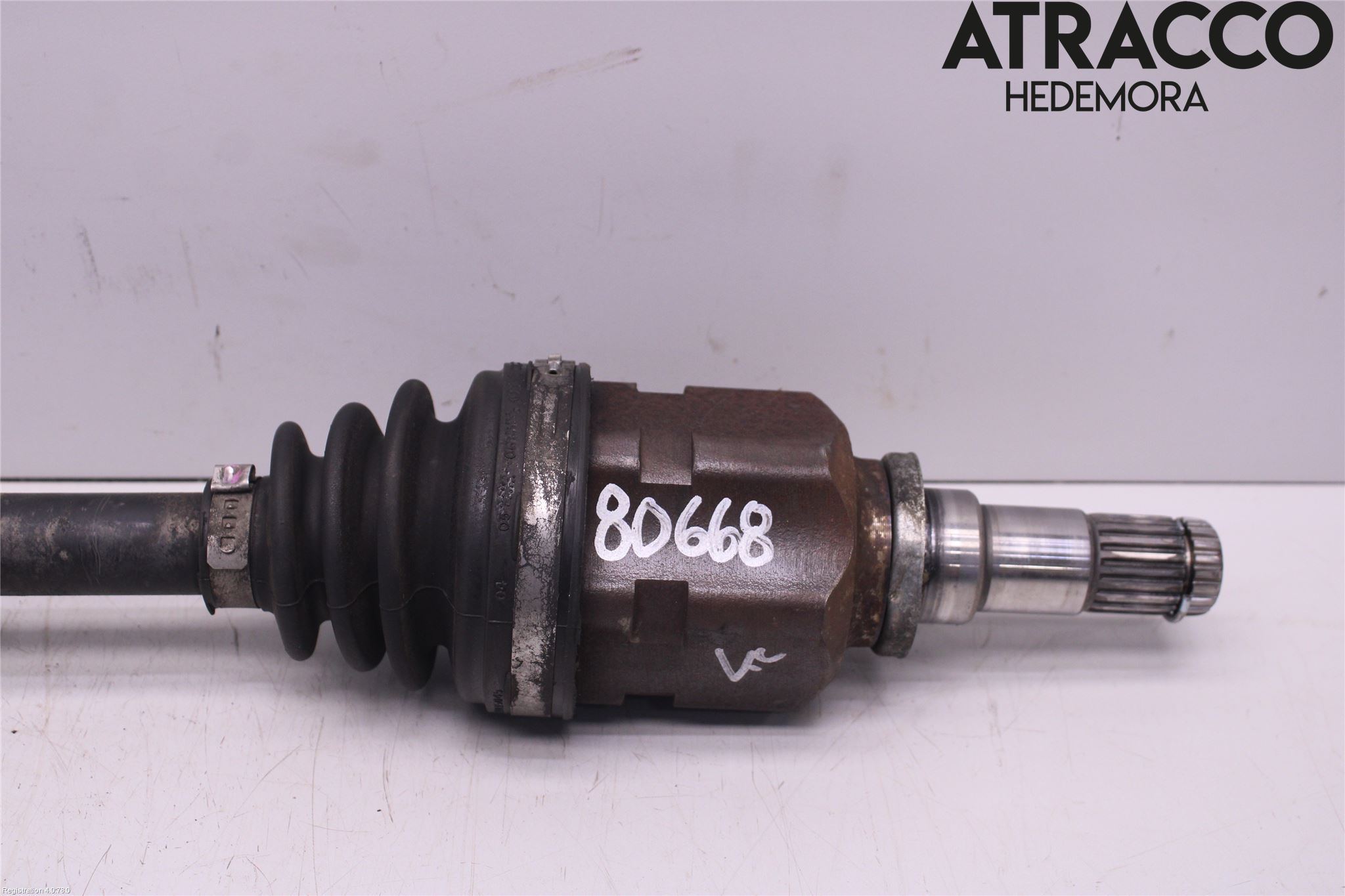 Toyota YARIS XP90 06-11 Drivaksel Foran Kompl Venstre