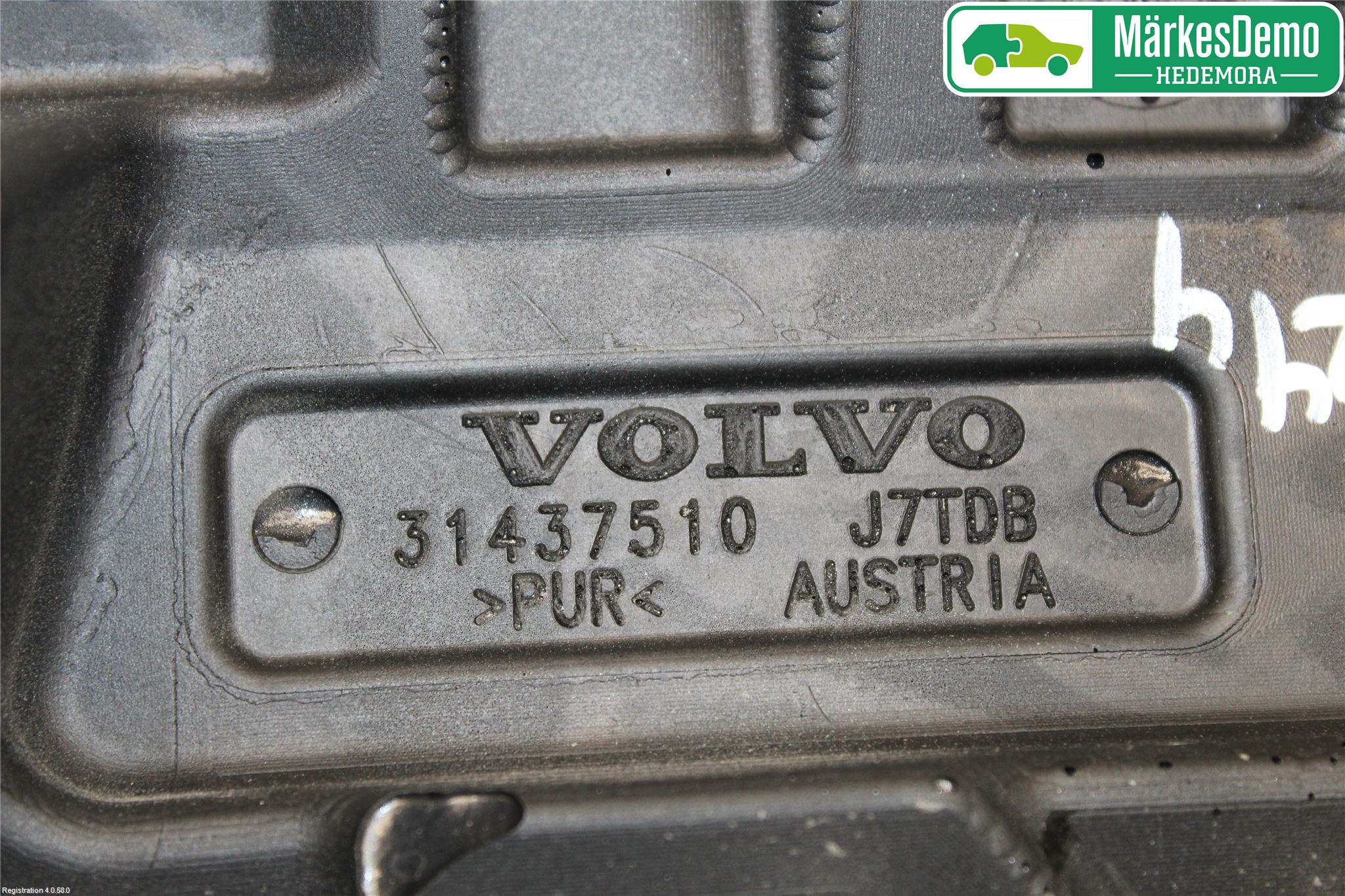 Volvo V40 12-19 Motor Deksel Over Motor
