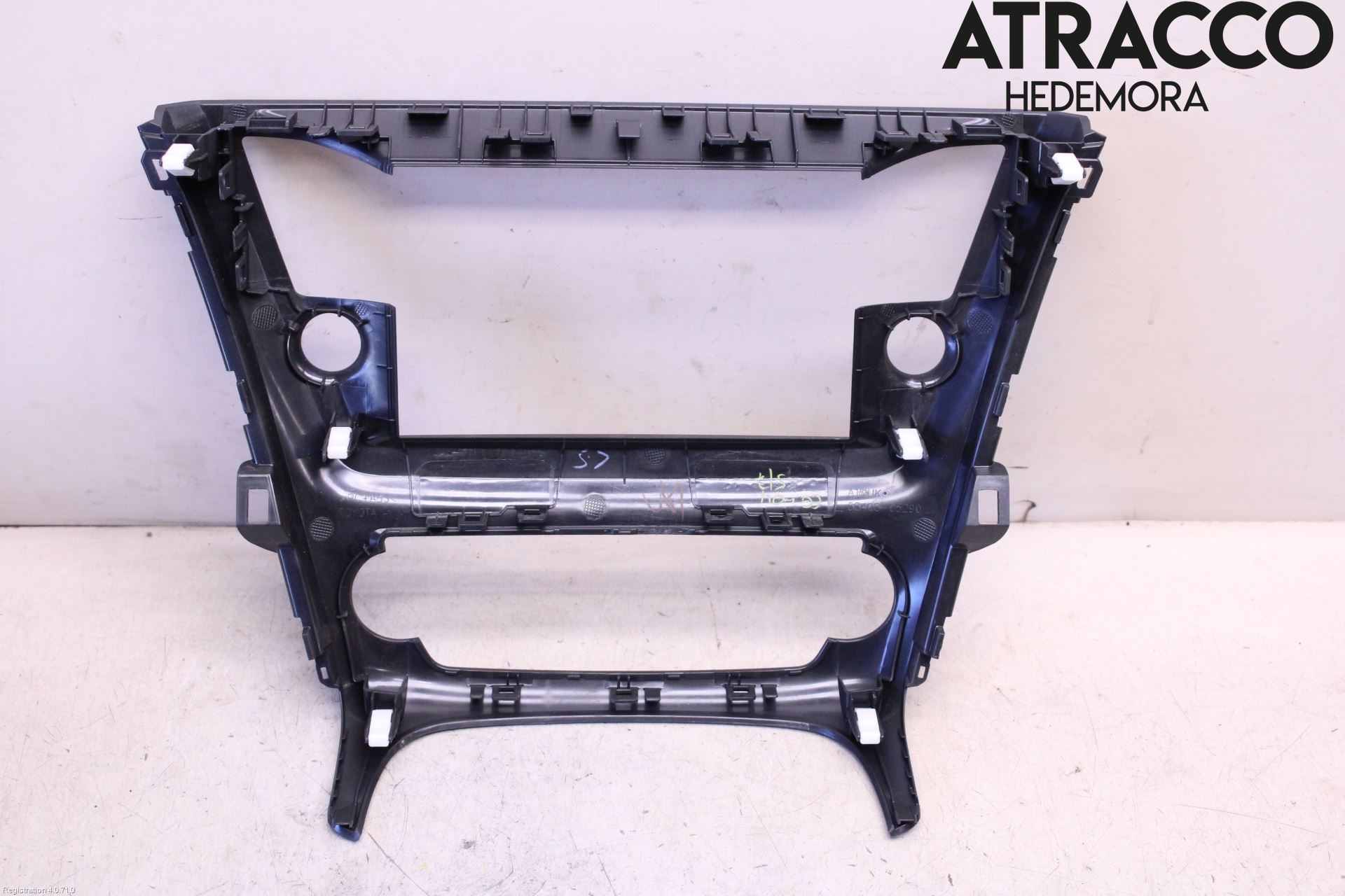 Toyota AVENSIS 16-18 Innr Radio Ramme