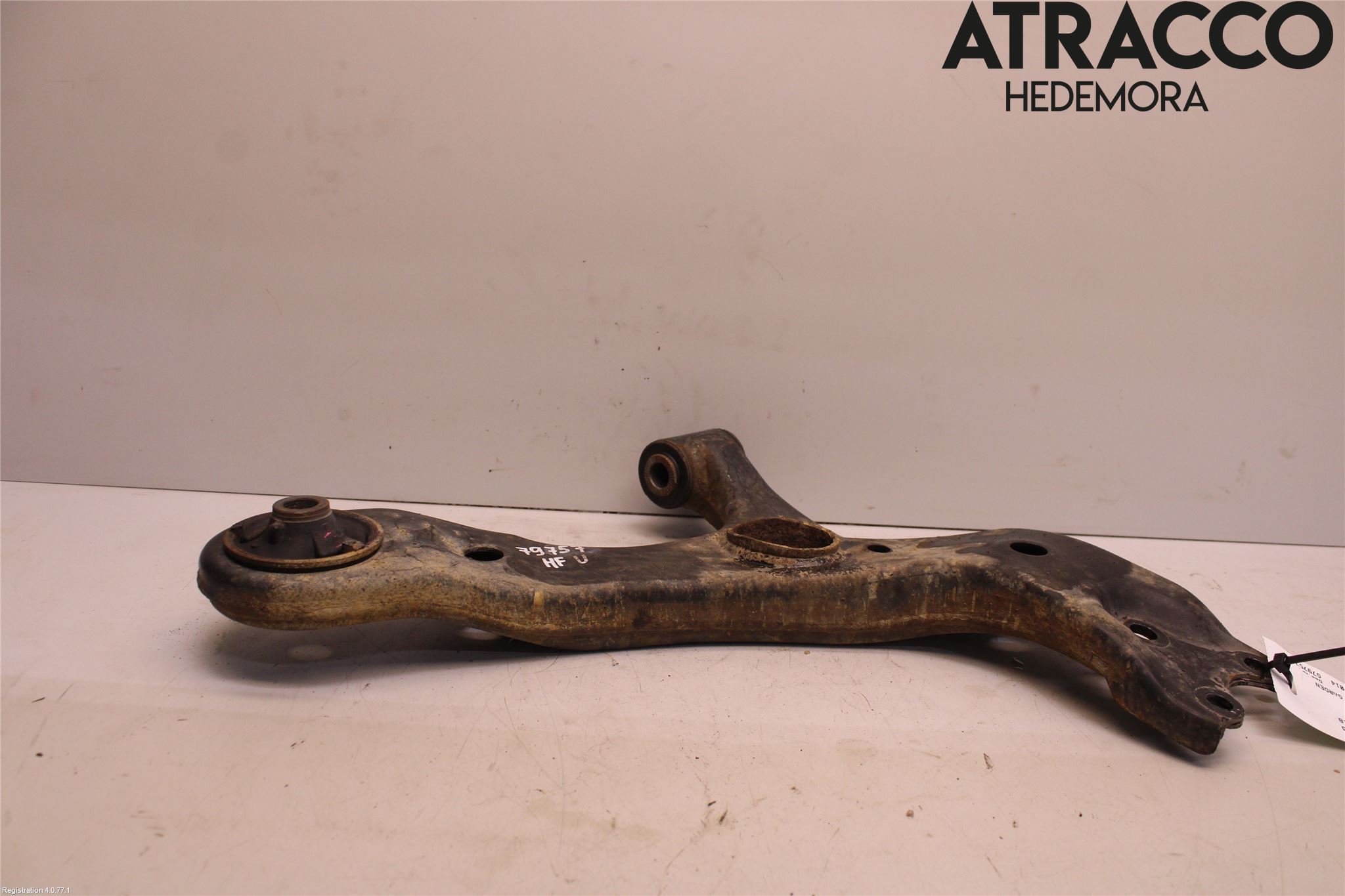 Toyota AVENSIS 16-18 Bærearm Foran Høyre Nedre