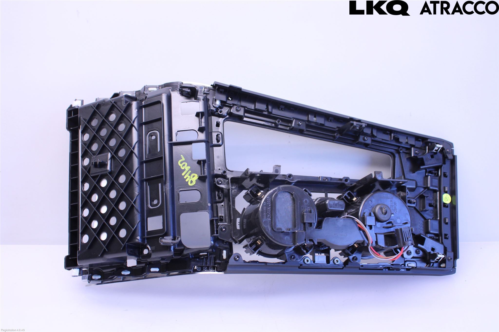 Audi A6 F2/C8 19- Instrumentkonsoll Midt