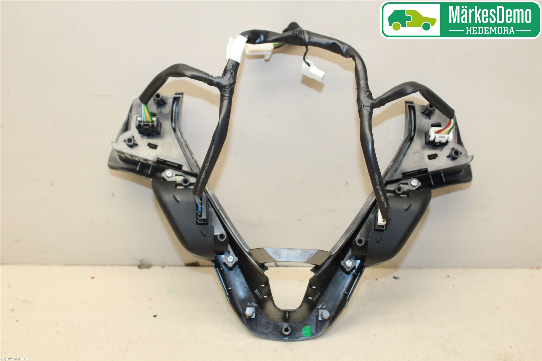 Hyundai VELOSTER 12-17 Bryter Ratt Radio-Stereo