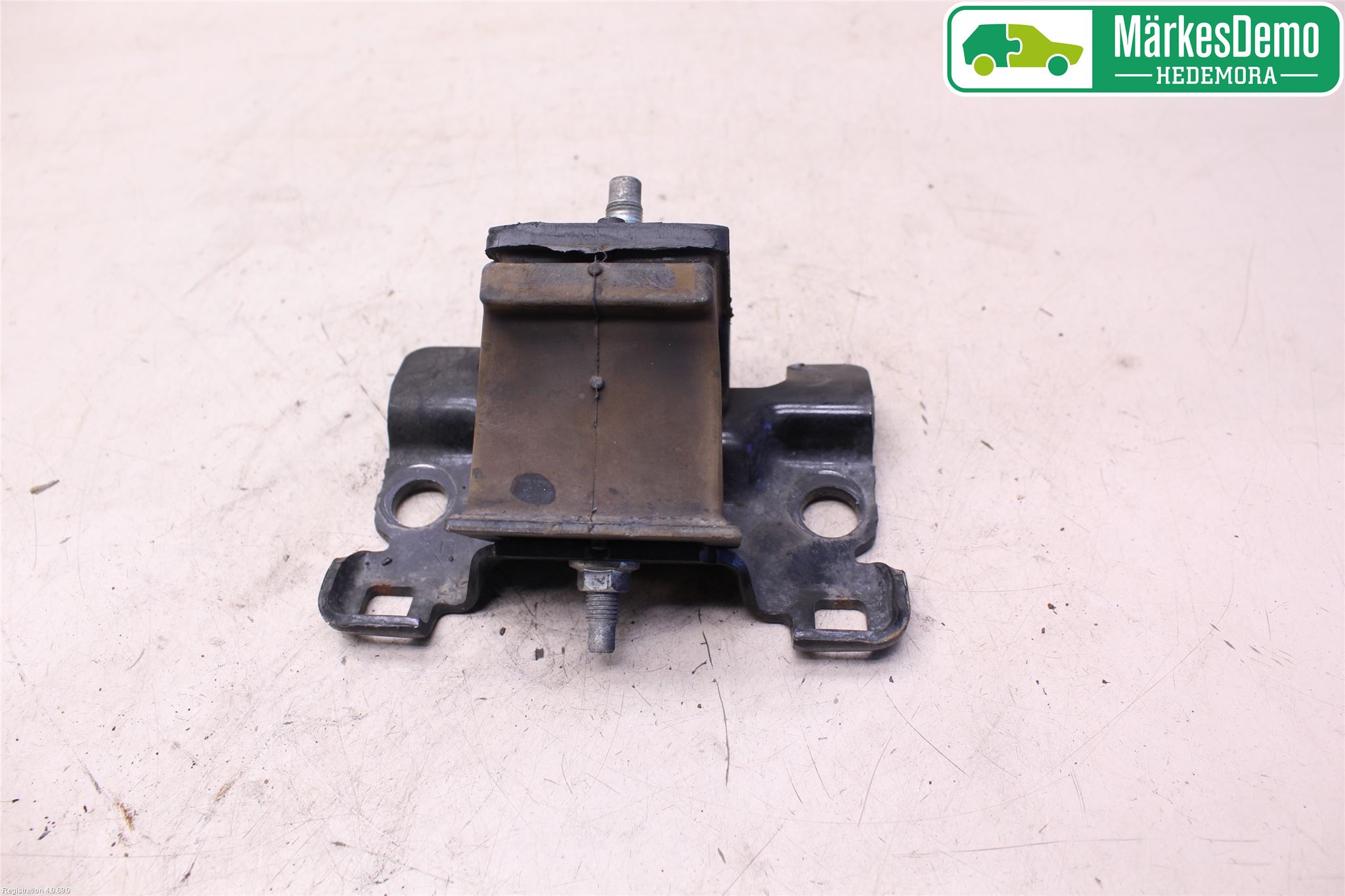 Mercedes-Benz MB X-KLASS (BR 470) 18-20 Motor Feste Gummi