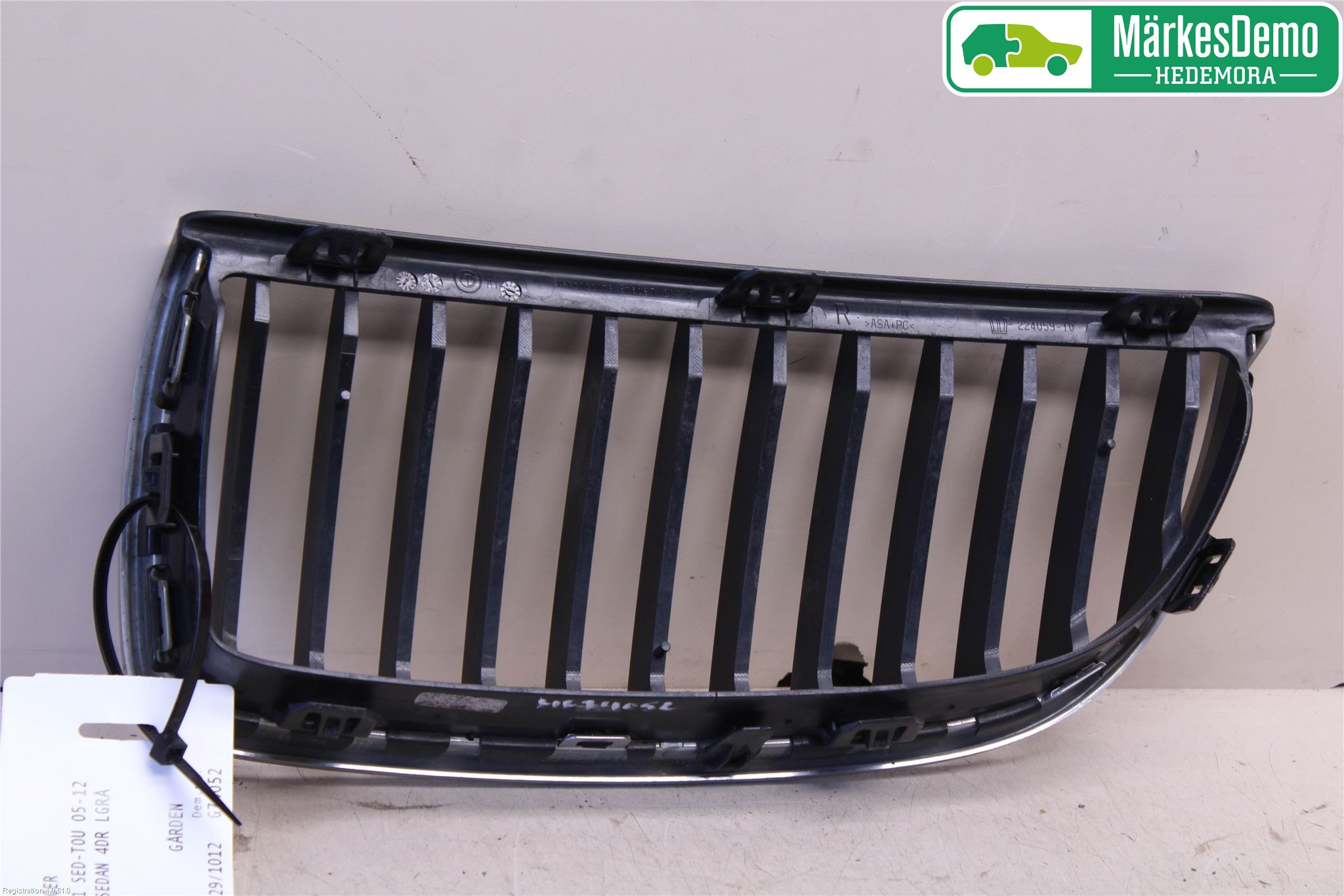 BMW 3 E90/91 SED/TOU 05-12 Grilldel Høyre