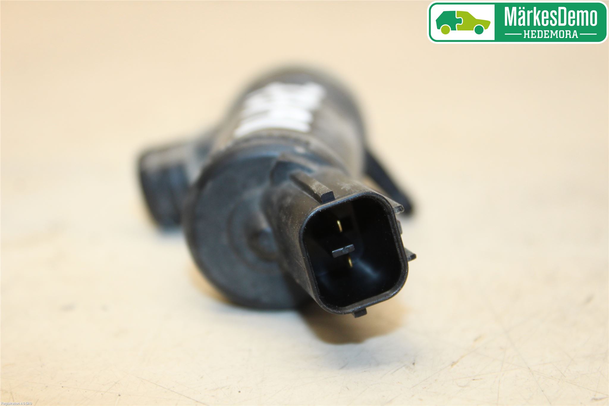 Subaru OUTBACK 10-15 Spylerpumpe Frontrute