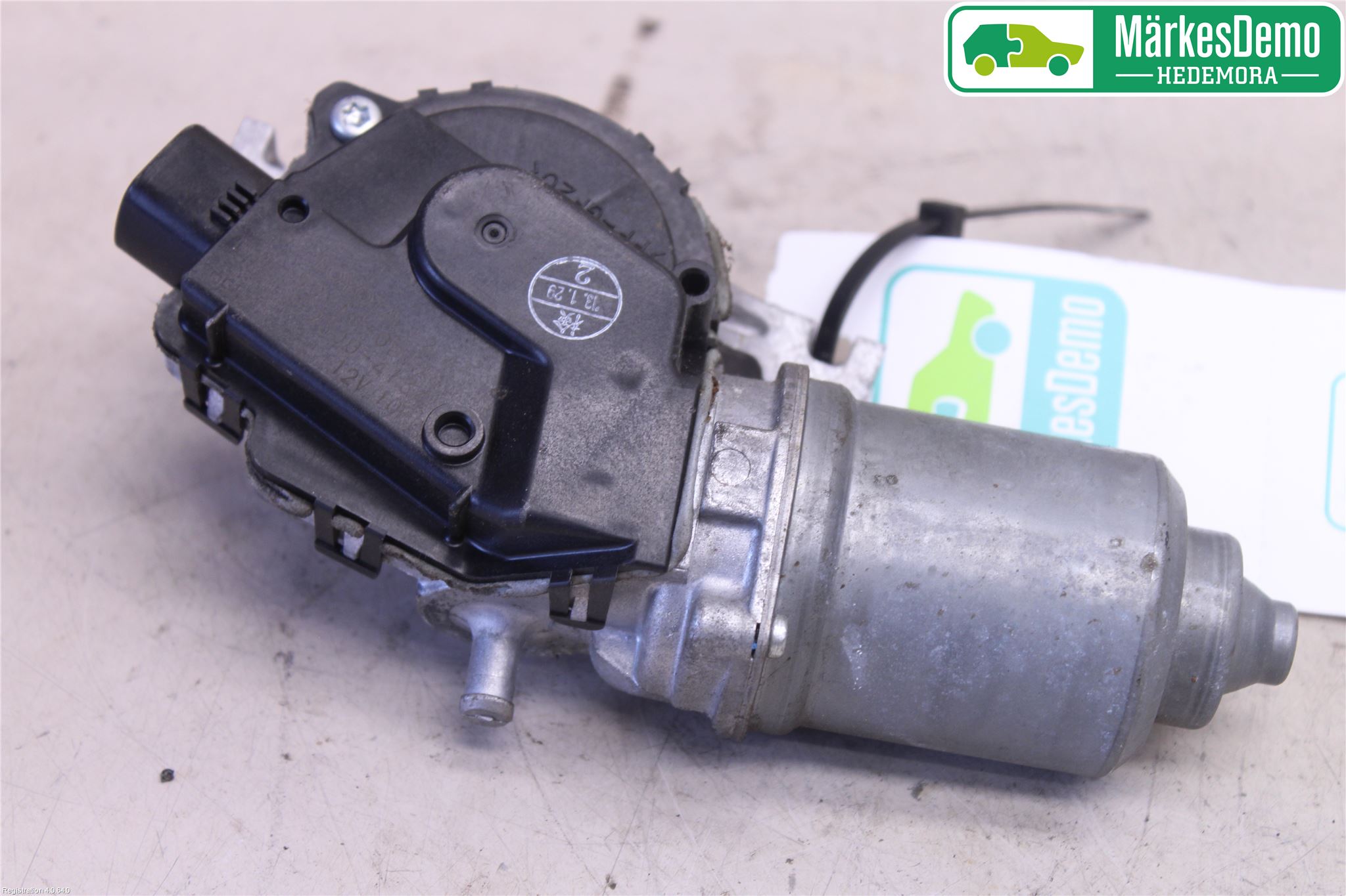Toyota YARIS XP130 12-14 Viskermotor Frontrute