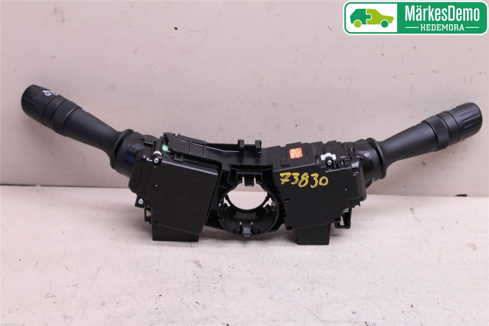 Toyota AURIS 13-19 Bryter Ratt Kombi H Og V