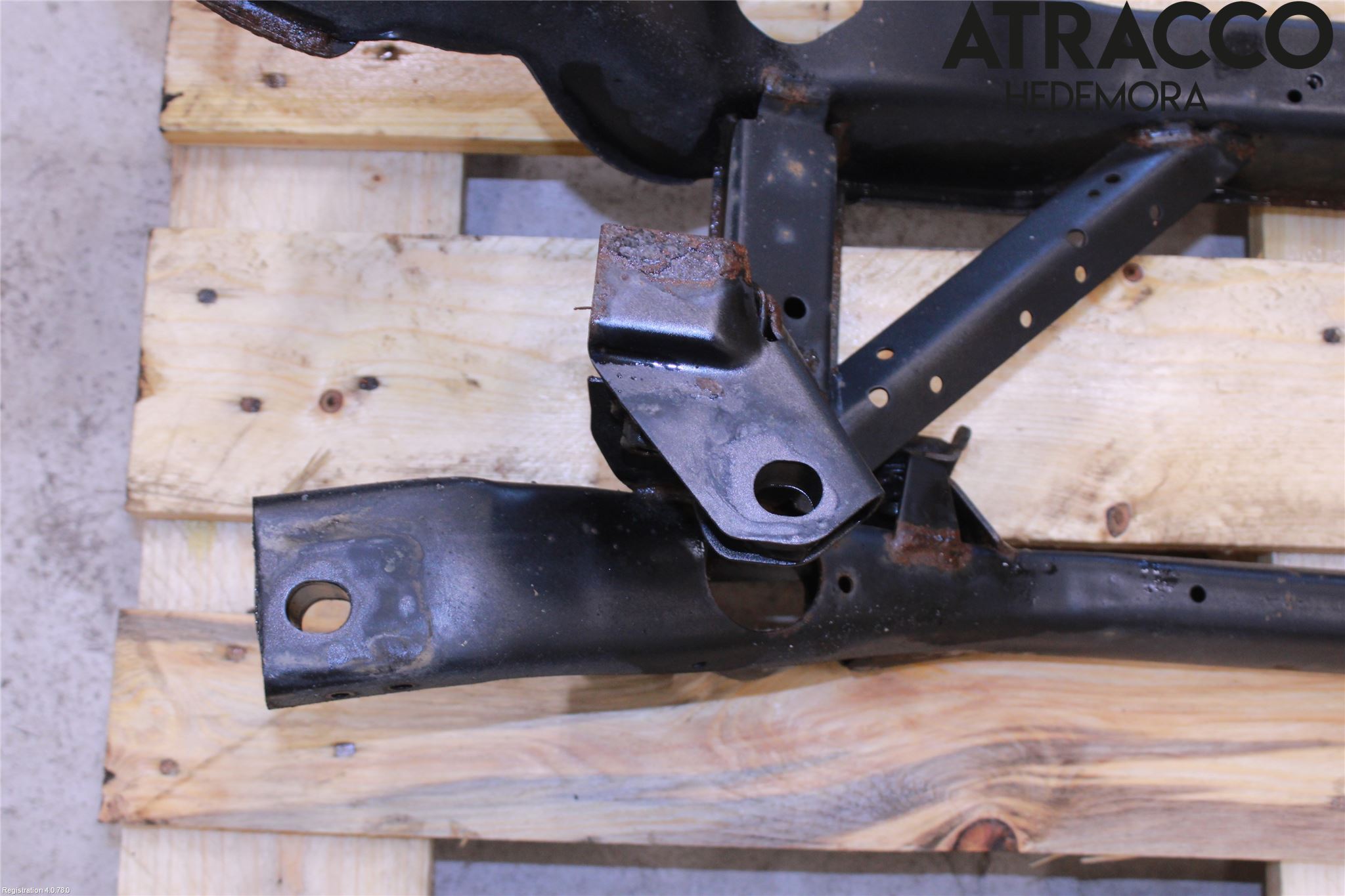 Ford FOCUS 15-18 Bakaksel Feste Travers-Ramme