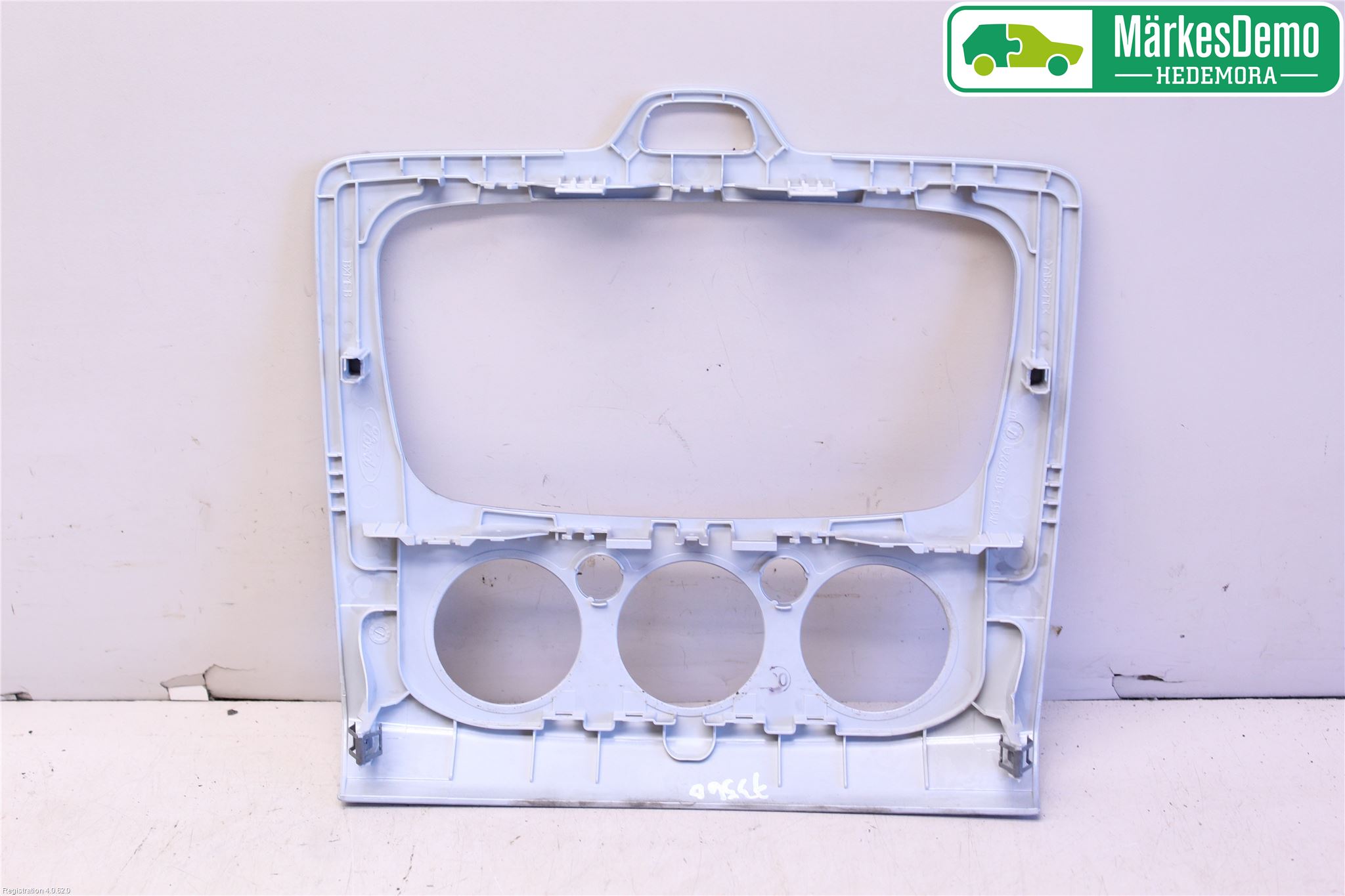 Ford FOCUS     04-07 Innr Radio Ramme