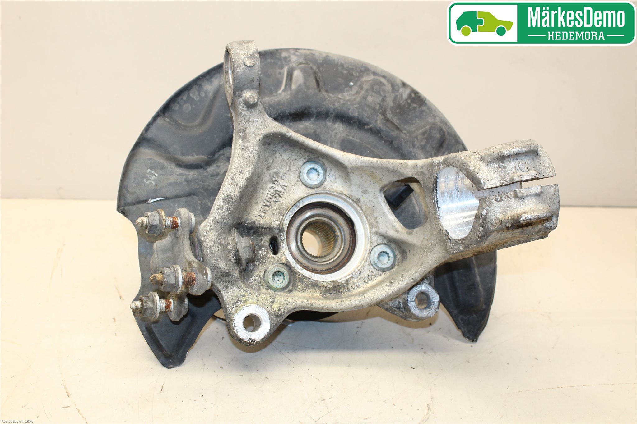 Volkswagen VW PASSAT 15-19 Spindel Vf