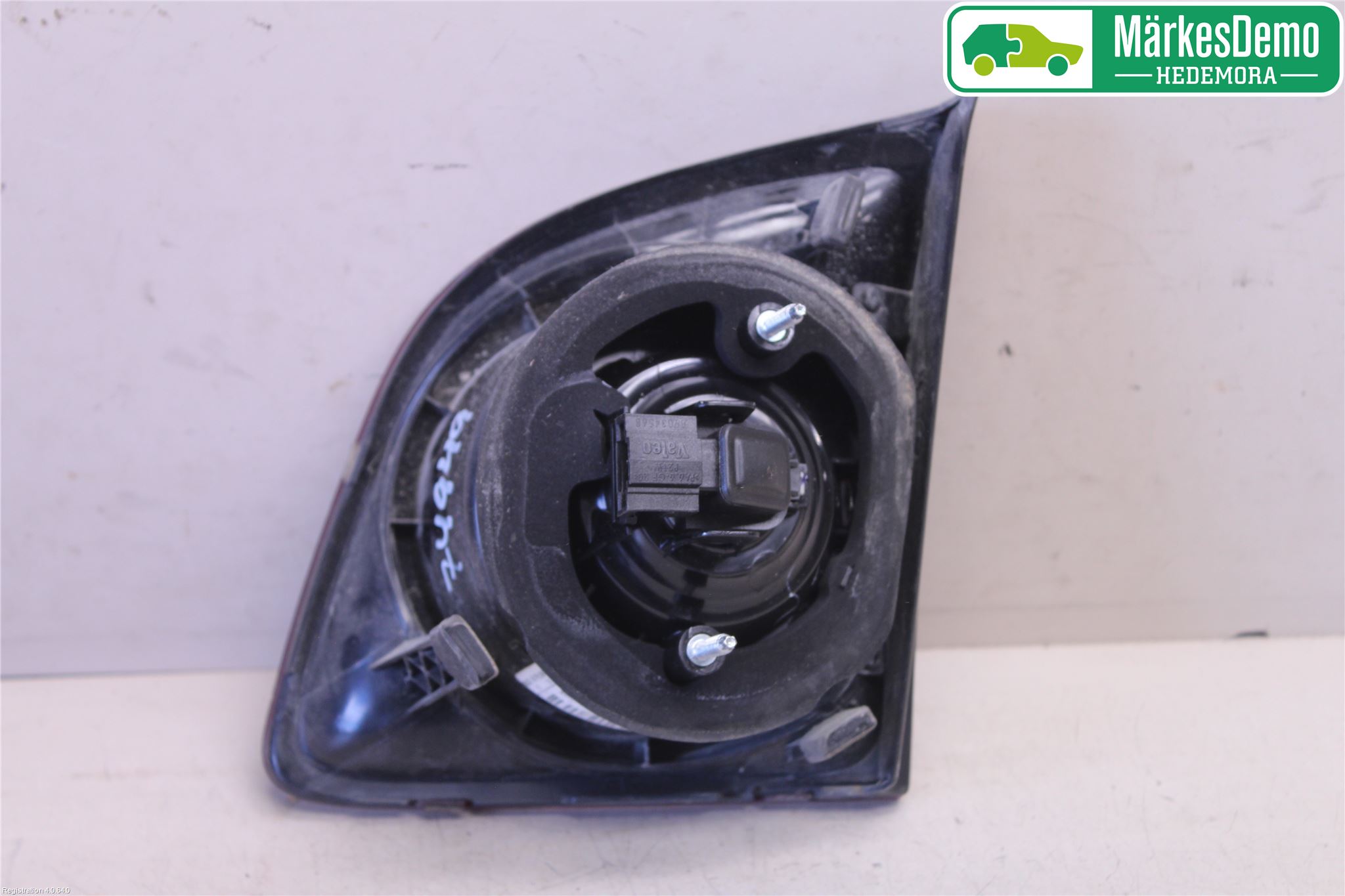Volkswagen VW GOLF PLUS/CROSS GOLF 04-14 Baklykt Venstre  På Luke(Indre