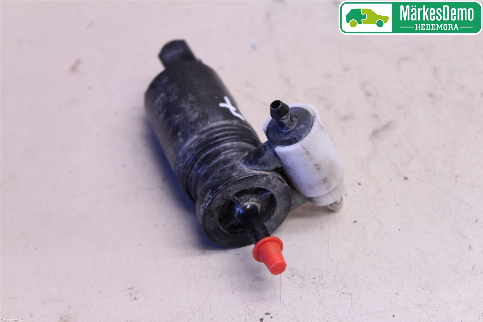 Mercedes-Benz MB GLA-KLASS (X156) 13-20 Spylerpumpe Frontrute