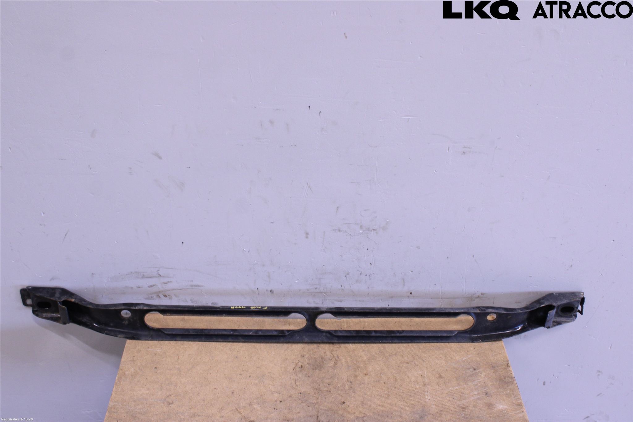 Volvo XC60 14-17 Radiator Feste - Ramme - Bjelk